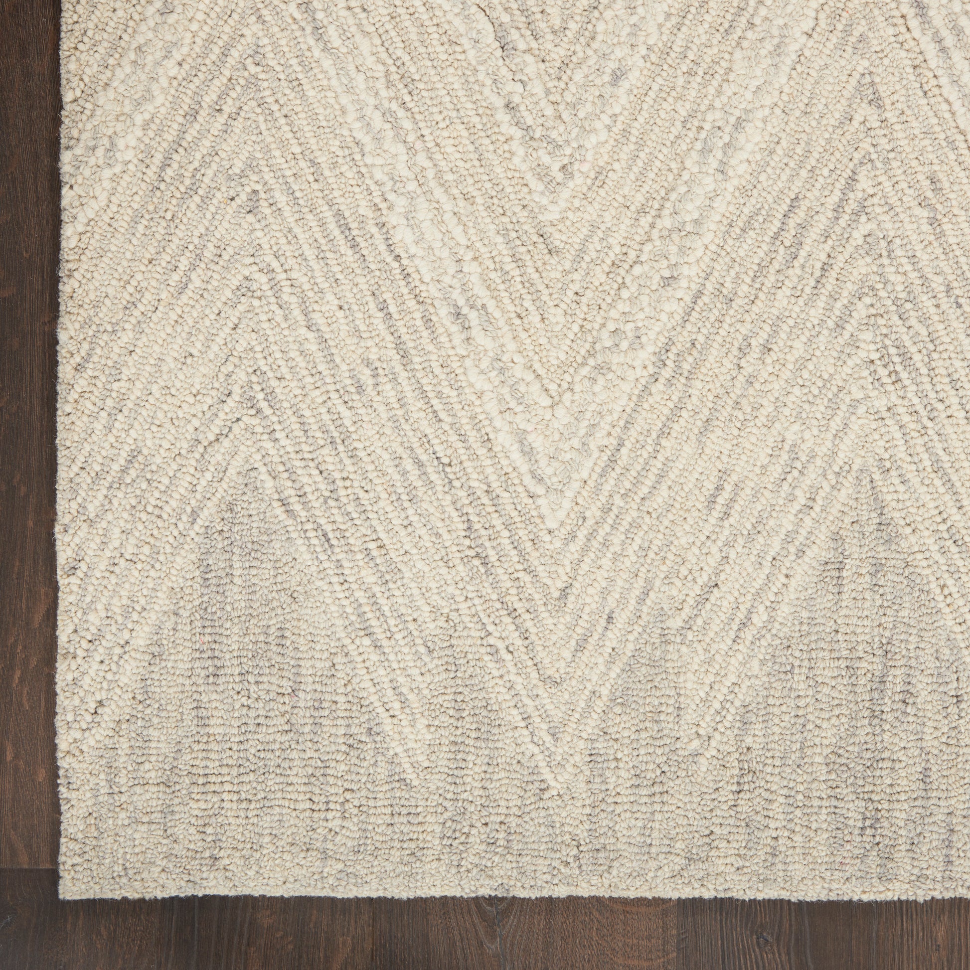 Nourison Home Interlock  Ivory Grey  Contemporary