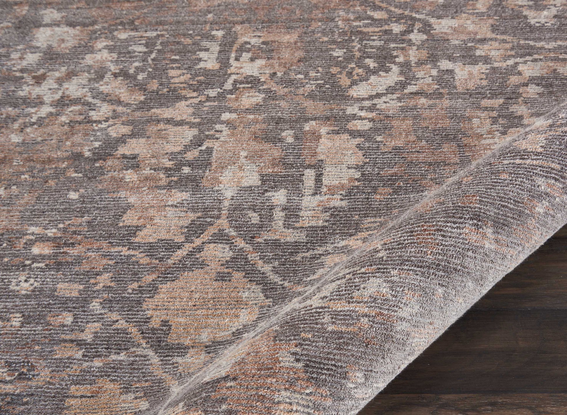 Nourison Home Lucent  Flint  Transitional