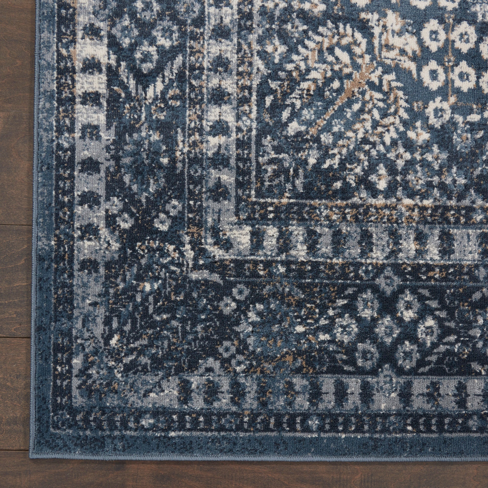 Nourison Home Malta  Navy  Traditional