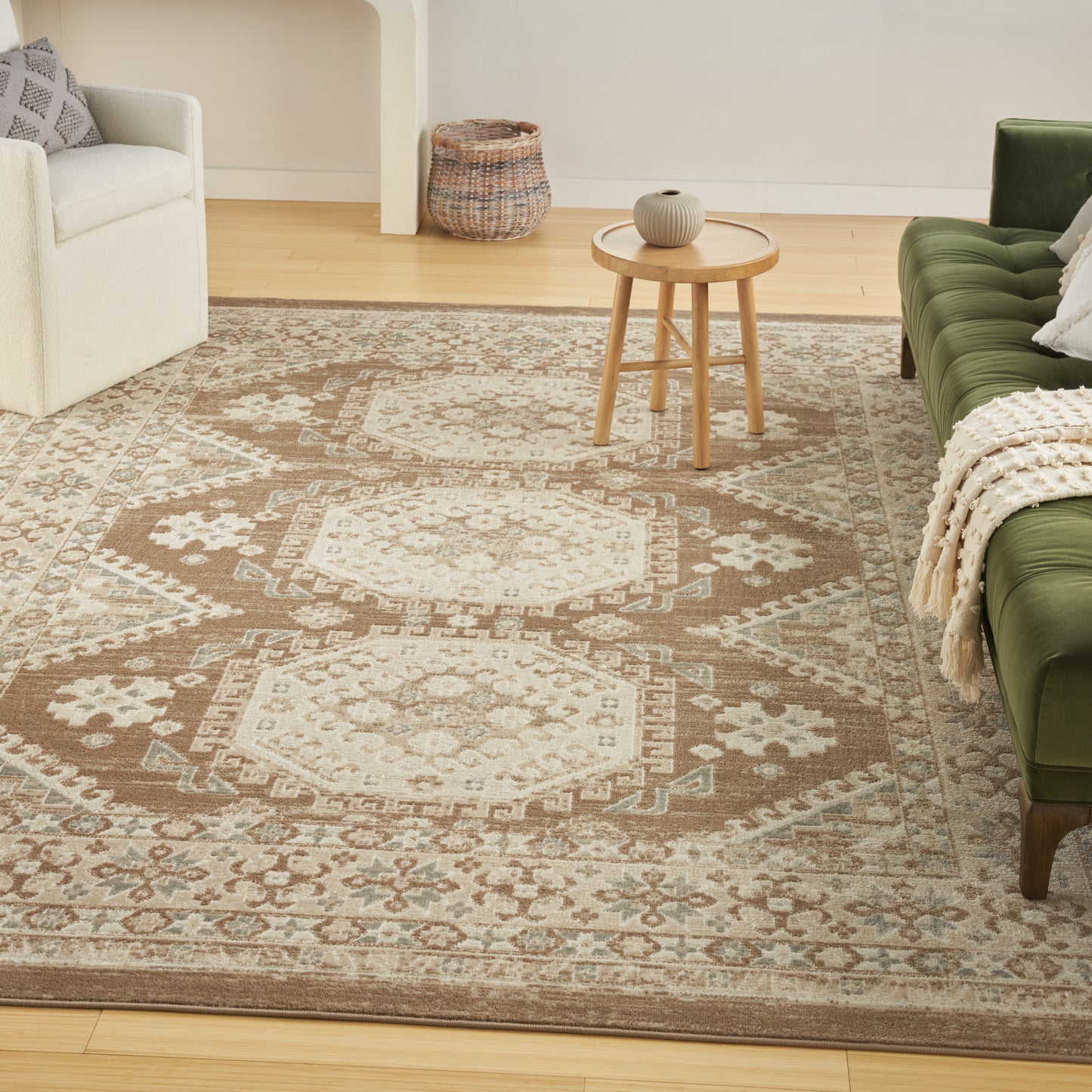 Nourison Home Serenity Home  Ivory Mocha  Traditional