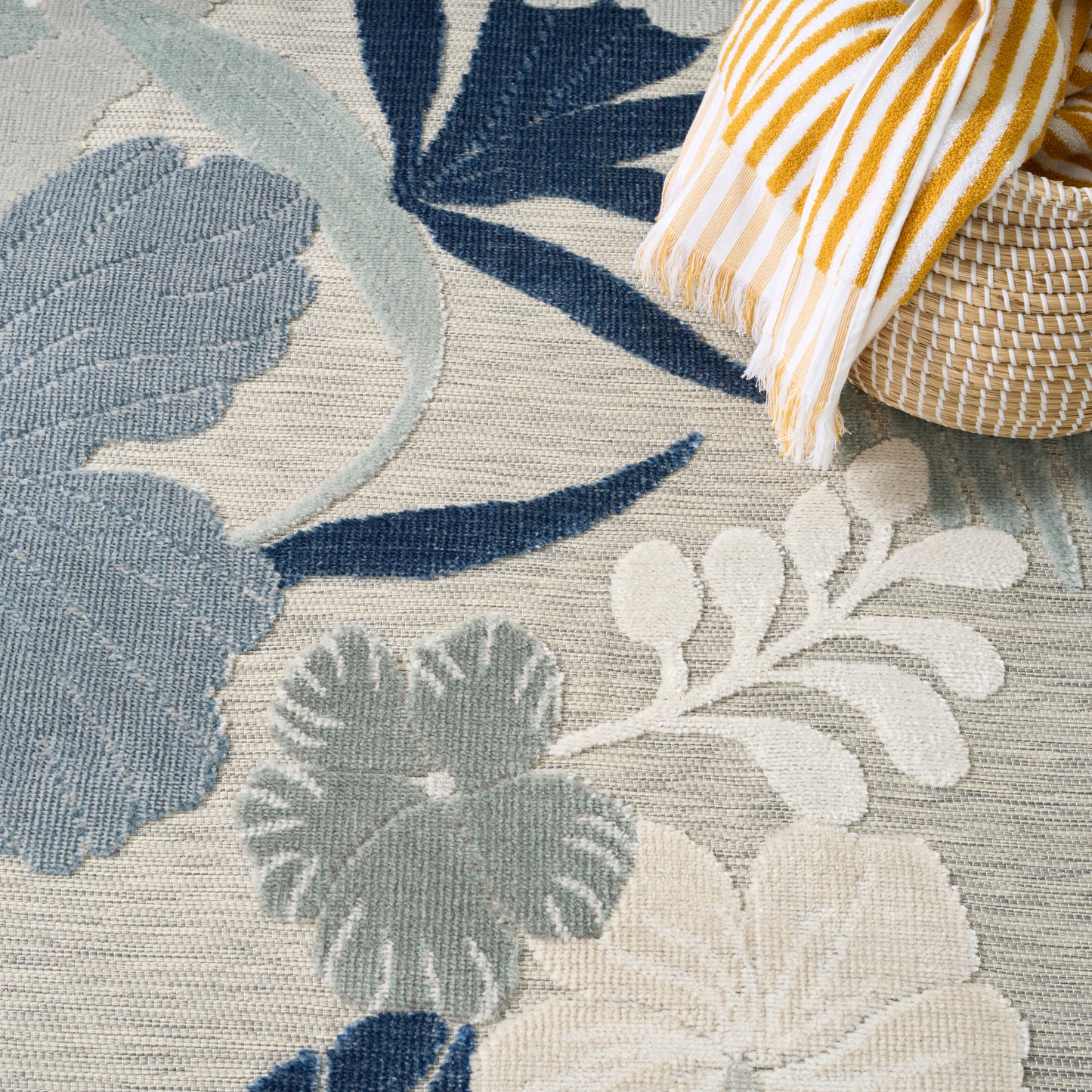 Nourison Home Suncoast  Grey Navy  Contemporary