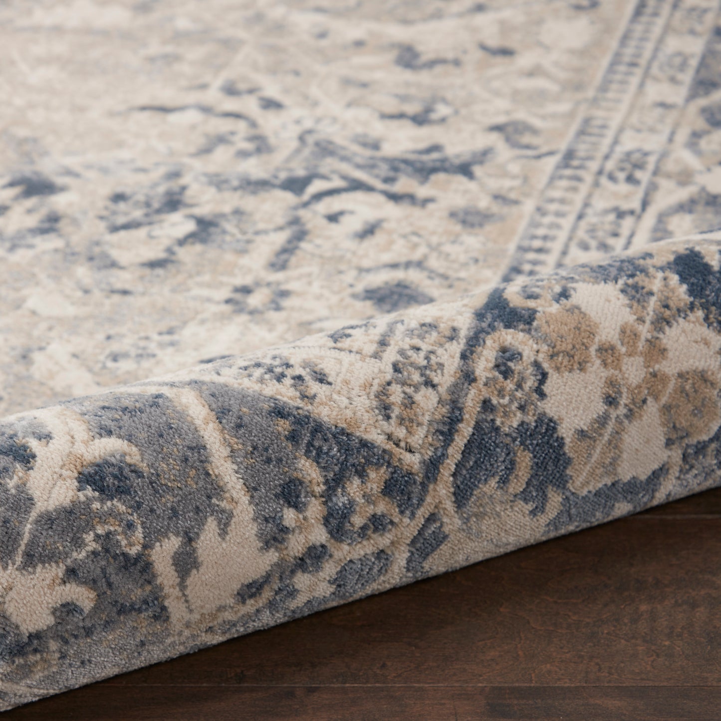 Nourison Home Malta  Ivory Blue  Traditional
