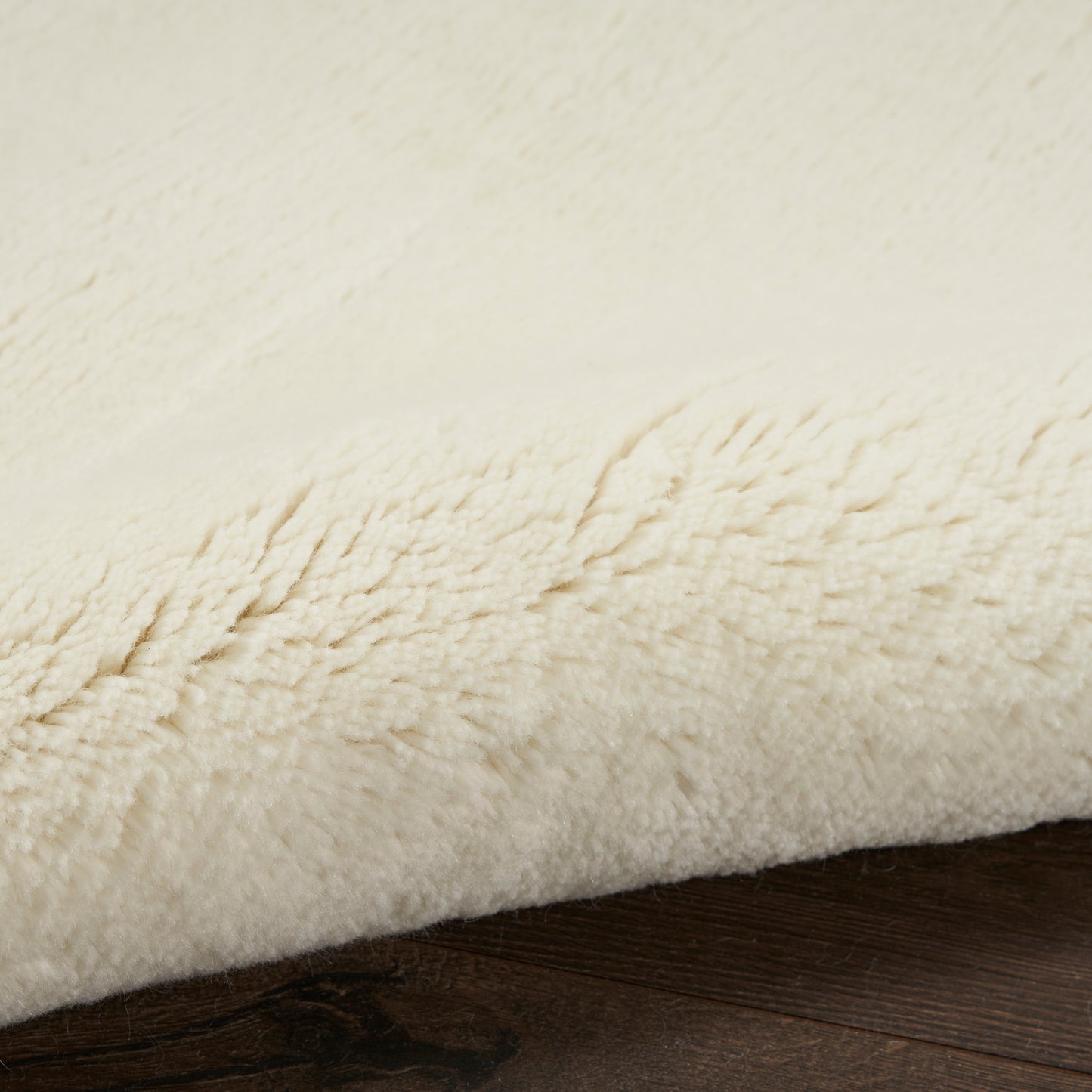 Nourison Home Plush Cloud  Ivory  Contemporary