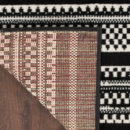 Nourison Home Grafix  Black White  Contemporary