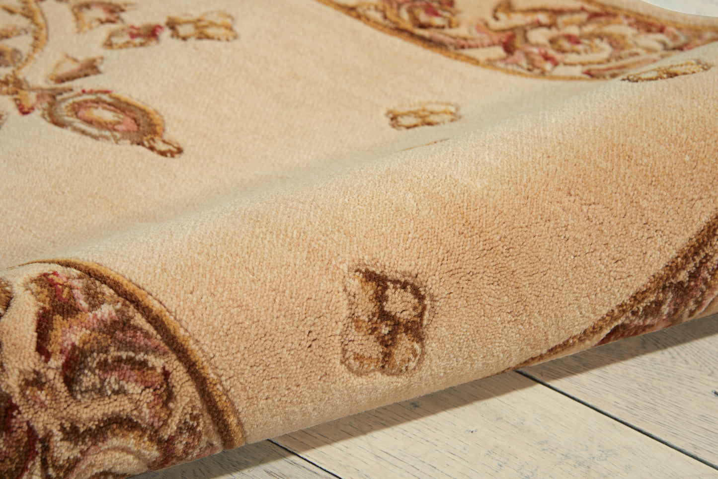 Nourison Home Ashton House  Beige  Traditional