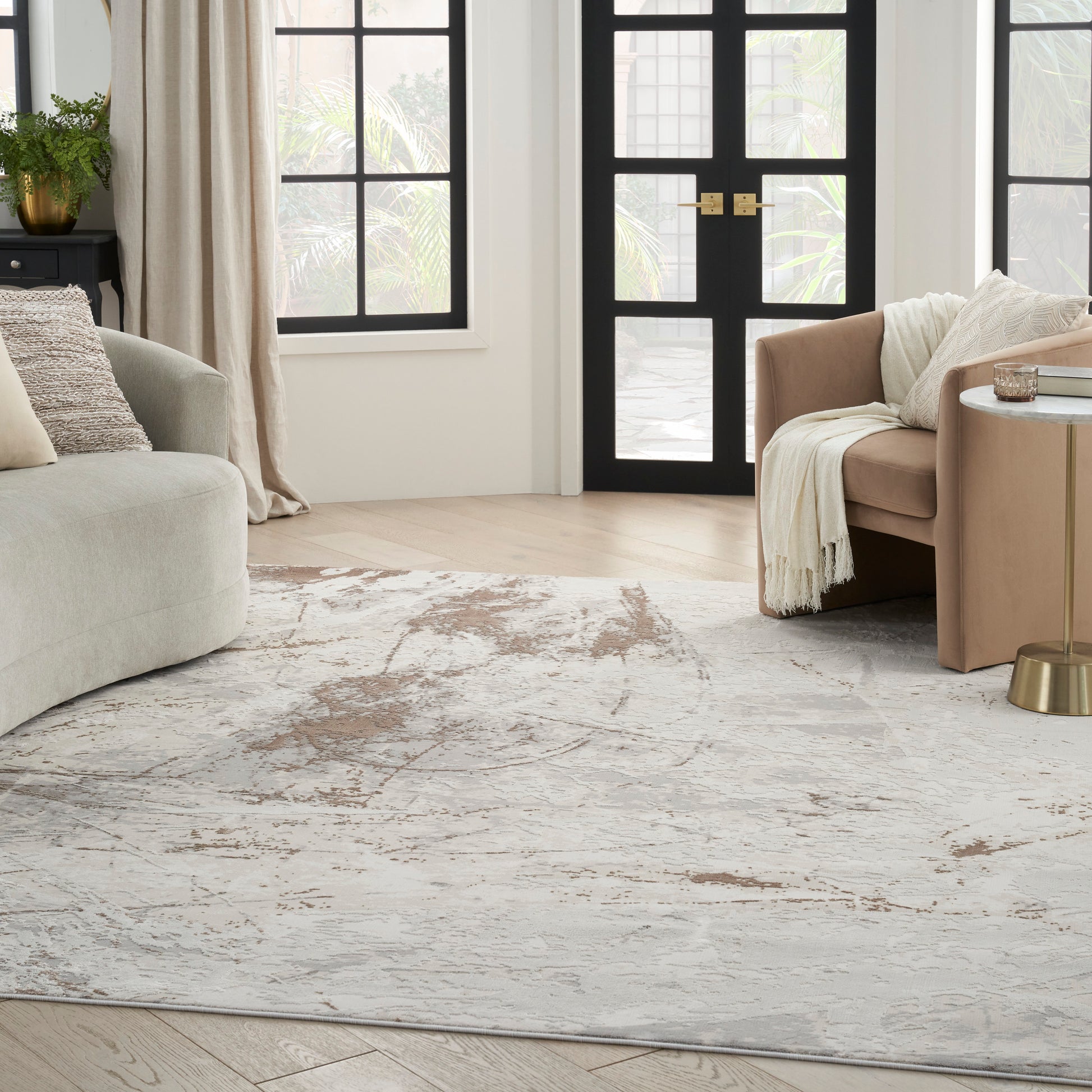Nourison Home Desire  Cream Grey  Contemporary