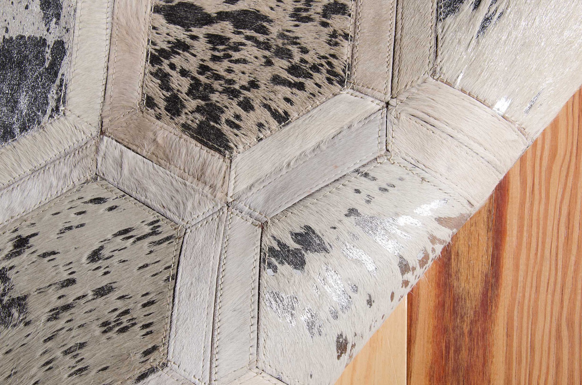 Michael Amini City Chic  Snow  Contemporary