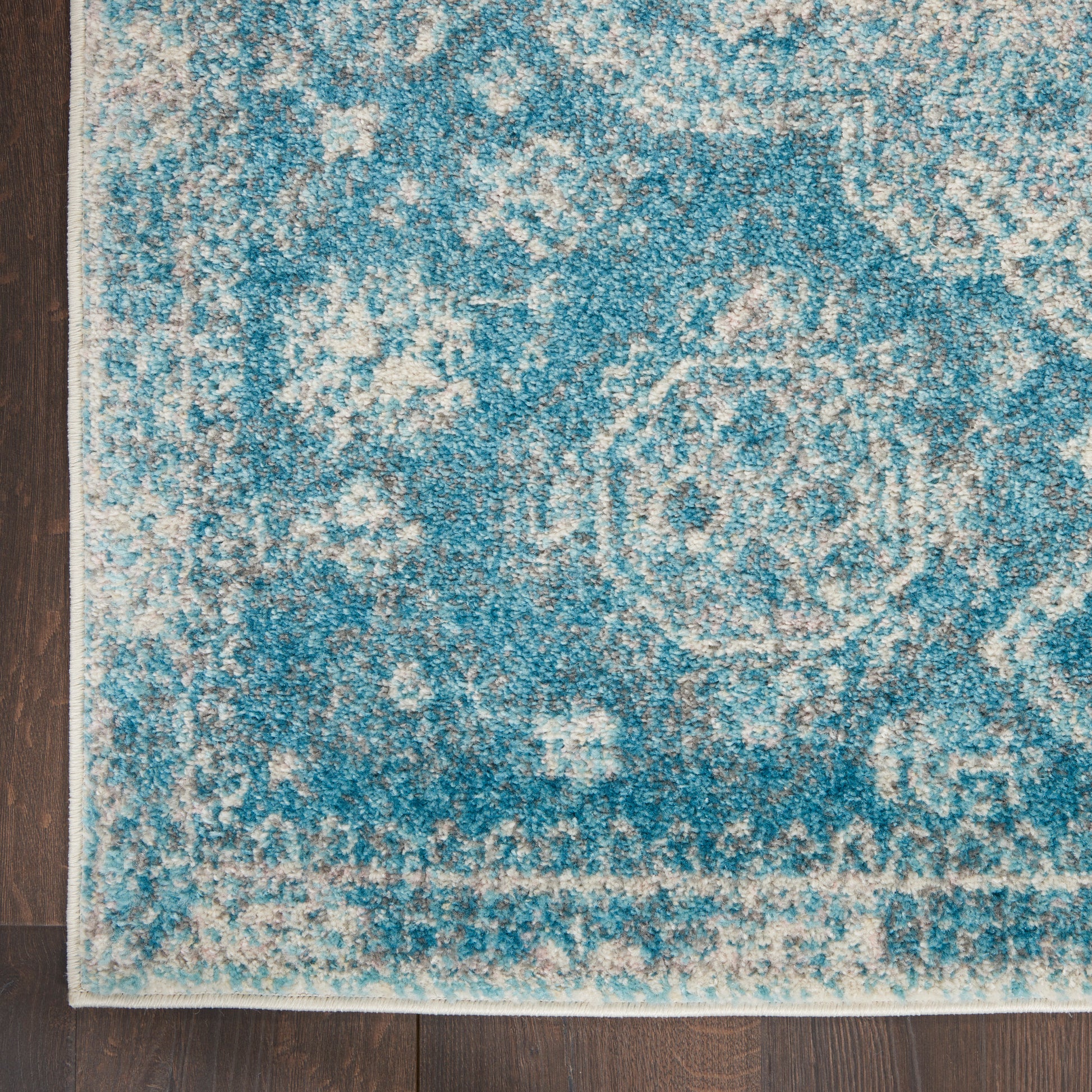 Nourison Home Tranquil  Lt.Blue Ivory  Traditional