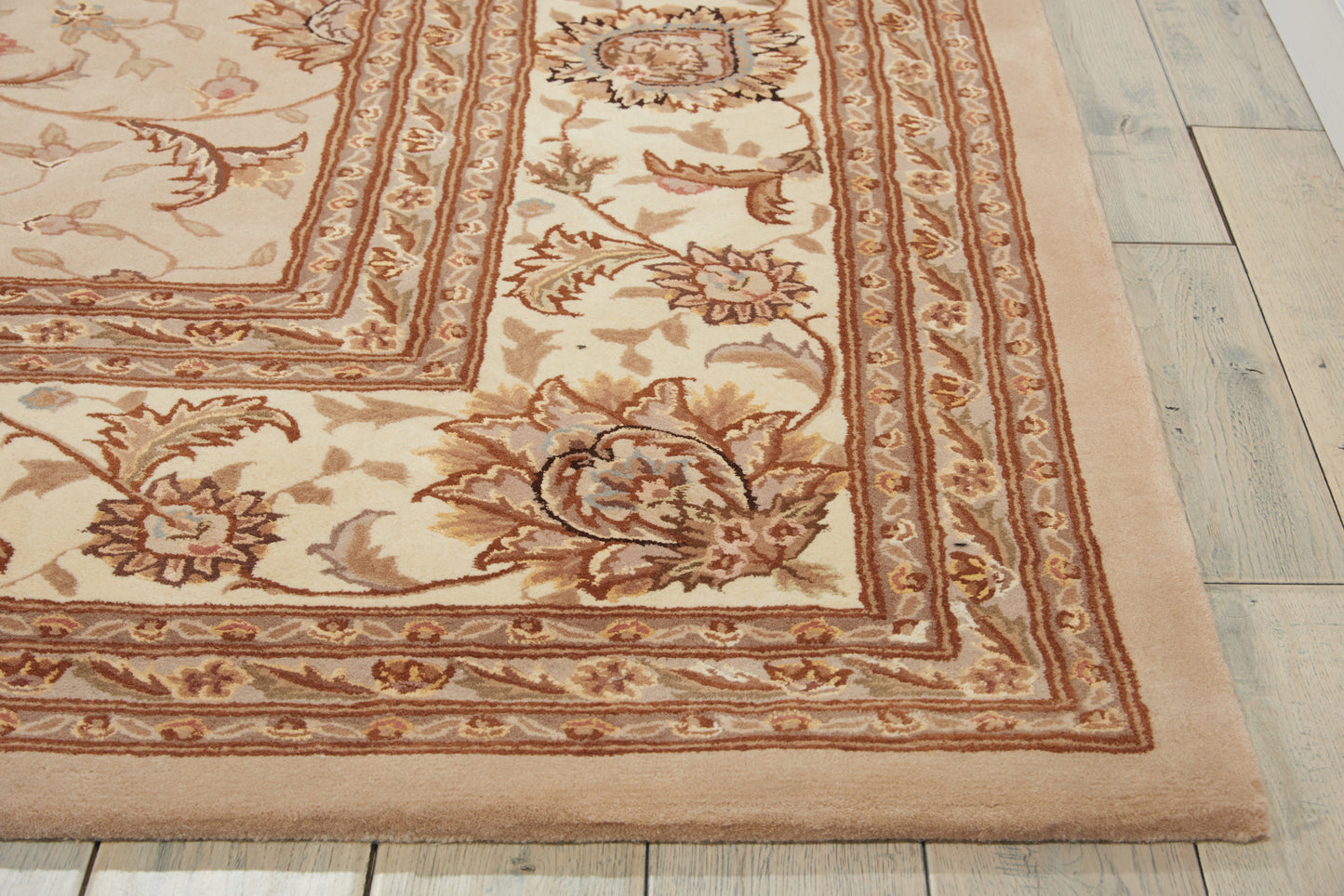 Nourison Home Nourison 2000  Sand  Traditional