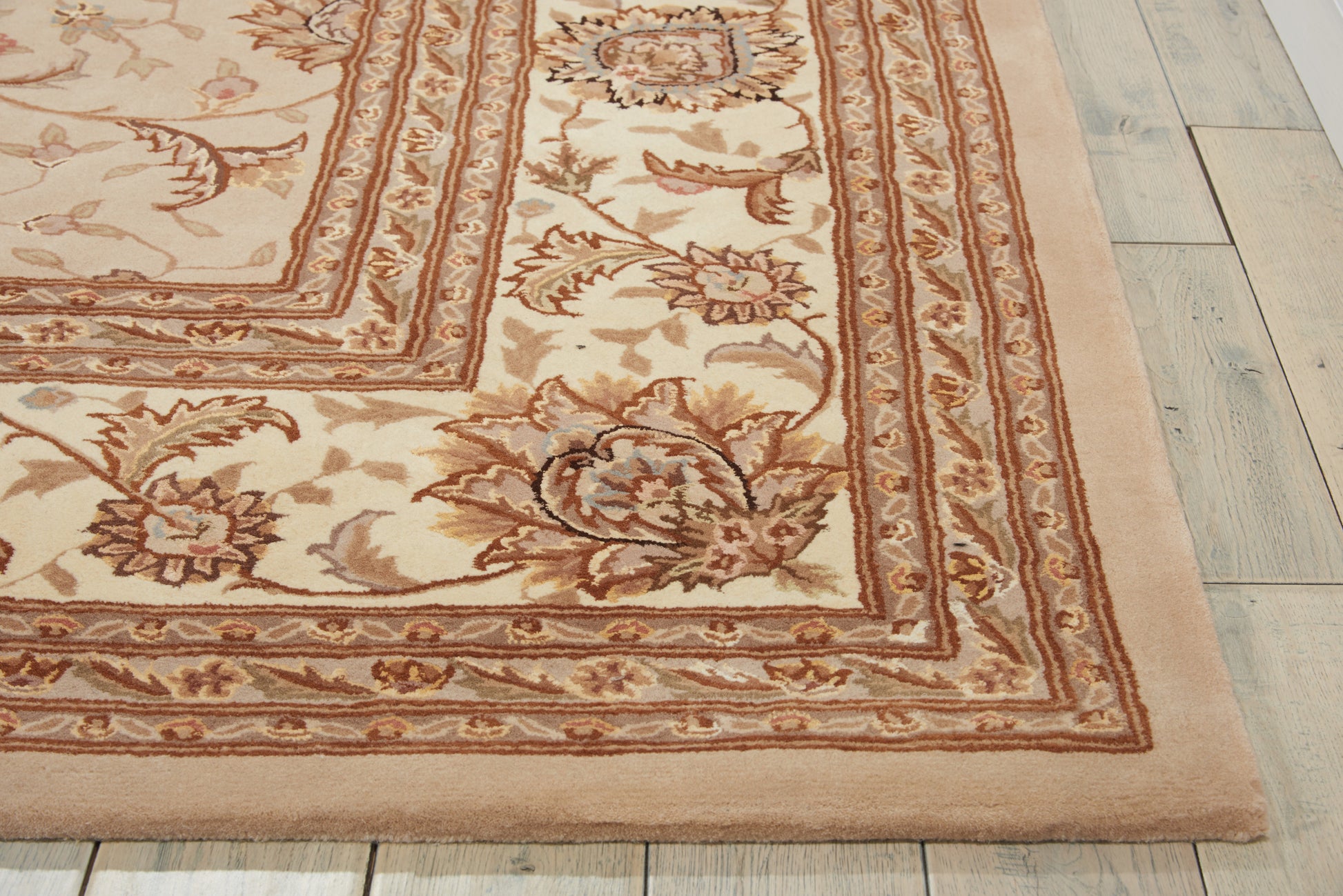 Nourison Home Nourison 2000  Sand  Traditional