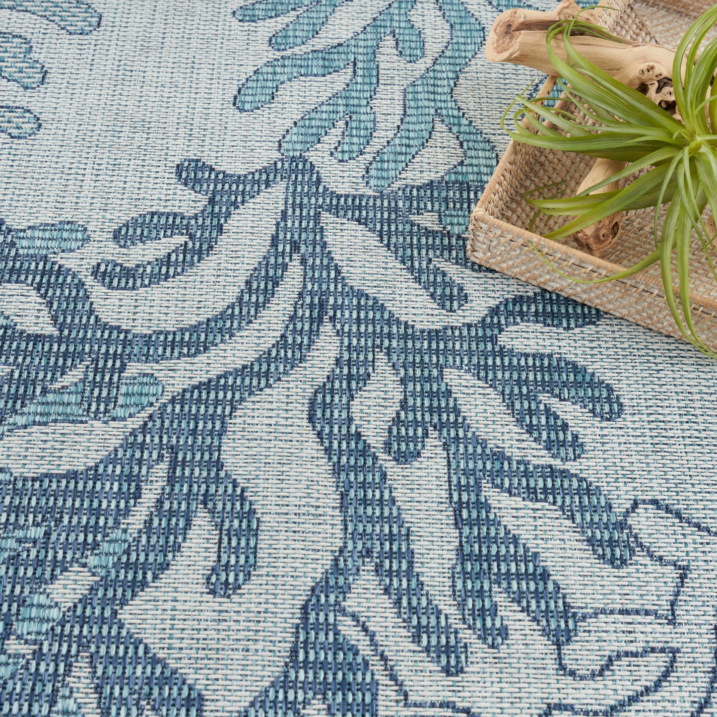Nourison Home Garden Oasis  Blue  Contemporary
