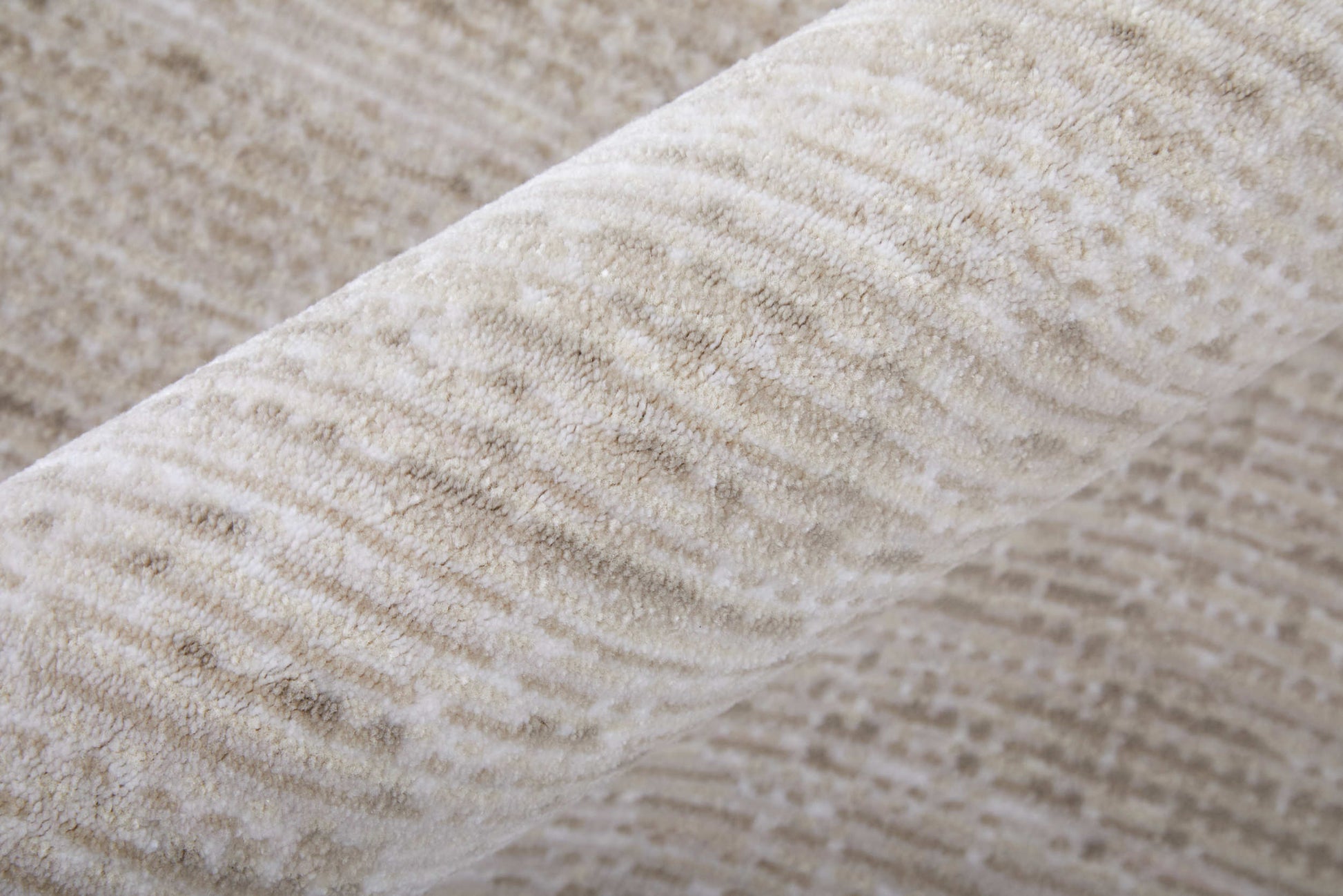 Feizy Deja 39PJF Beige Modern/Casual Machinemade Rug