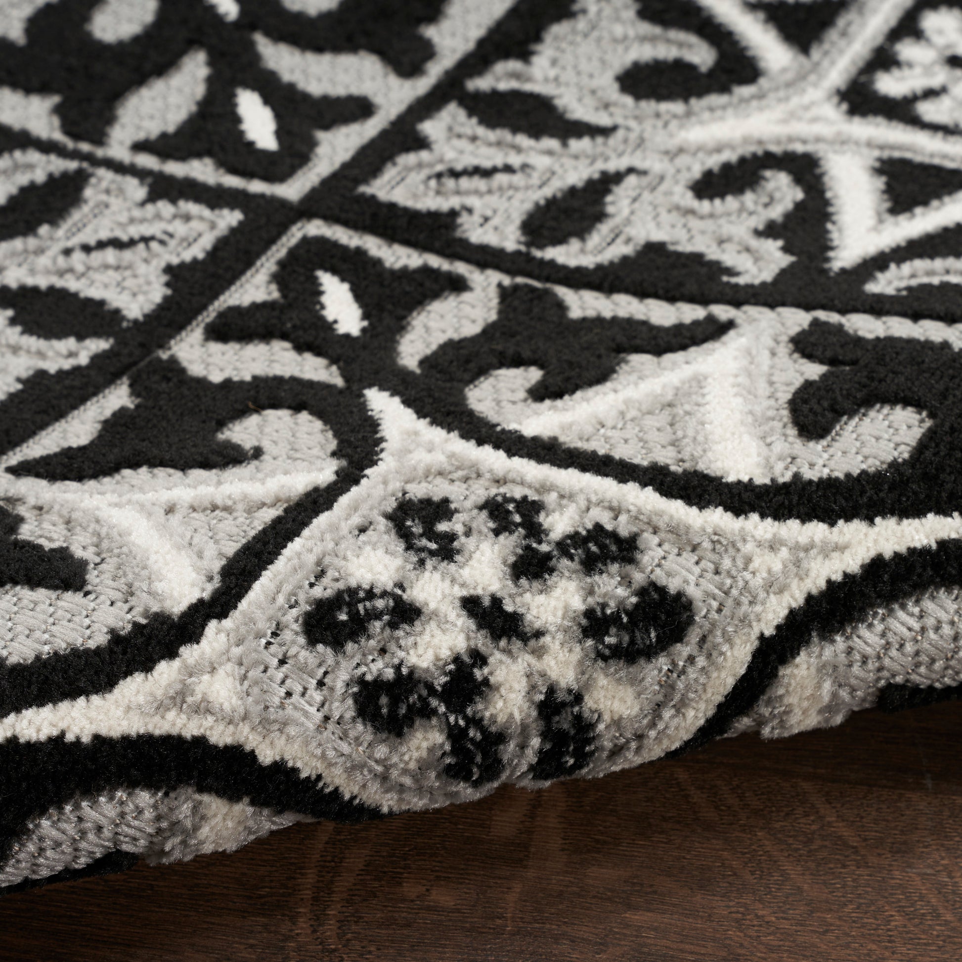 Nourison Home Aloha  Black White  Contemporary