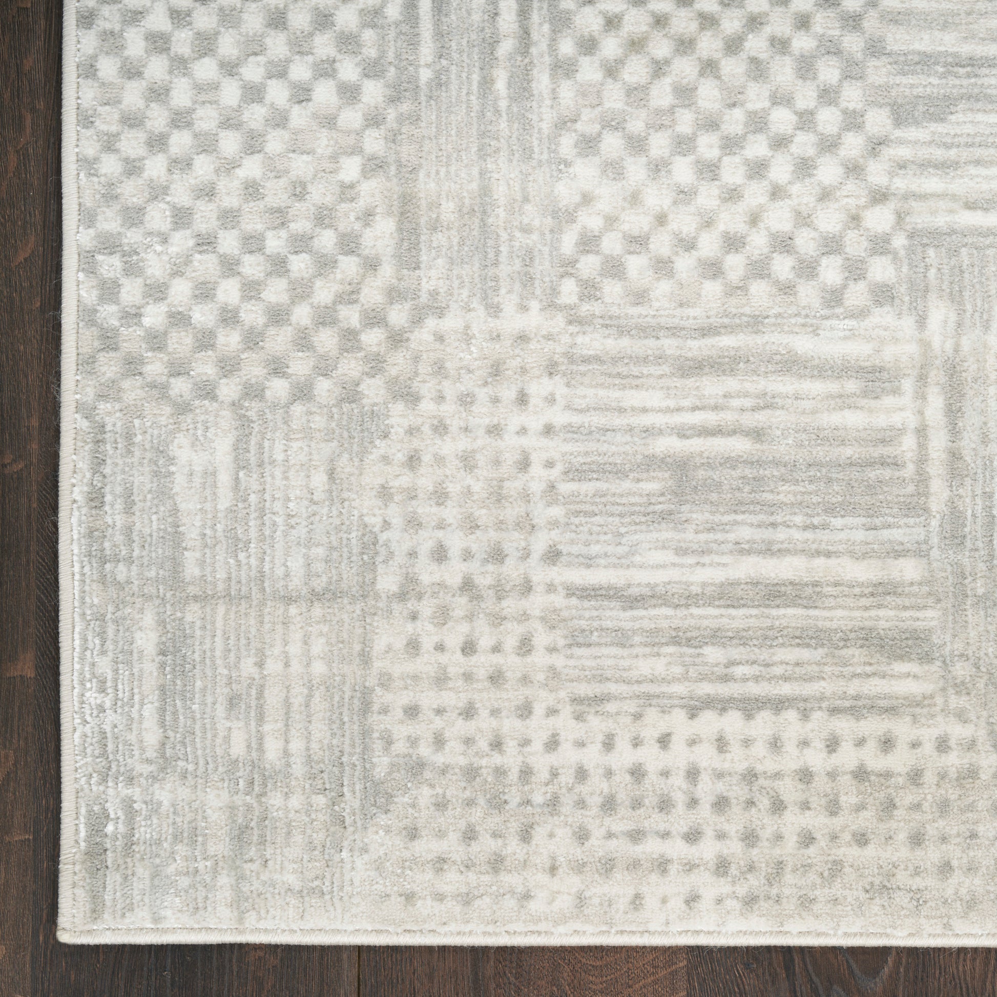 Nourison Home Glitz  Silver Grey  Contemporary