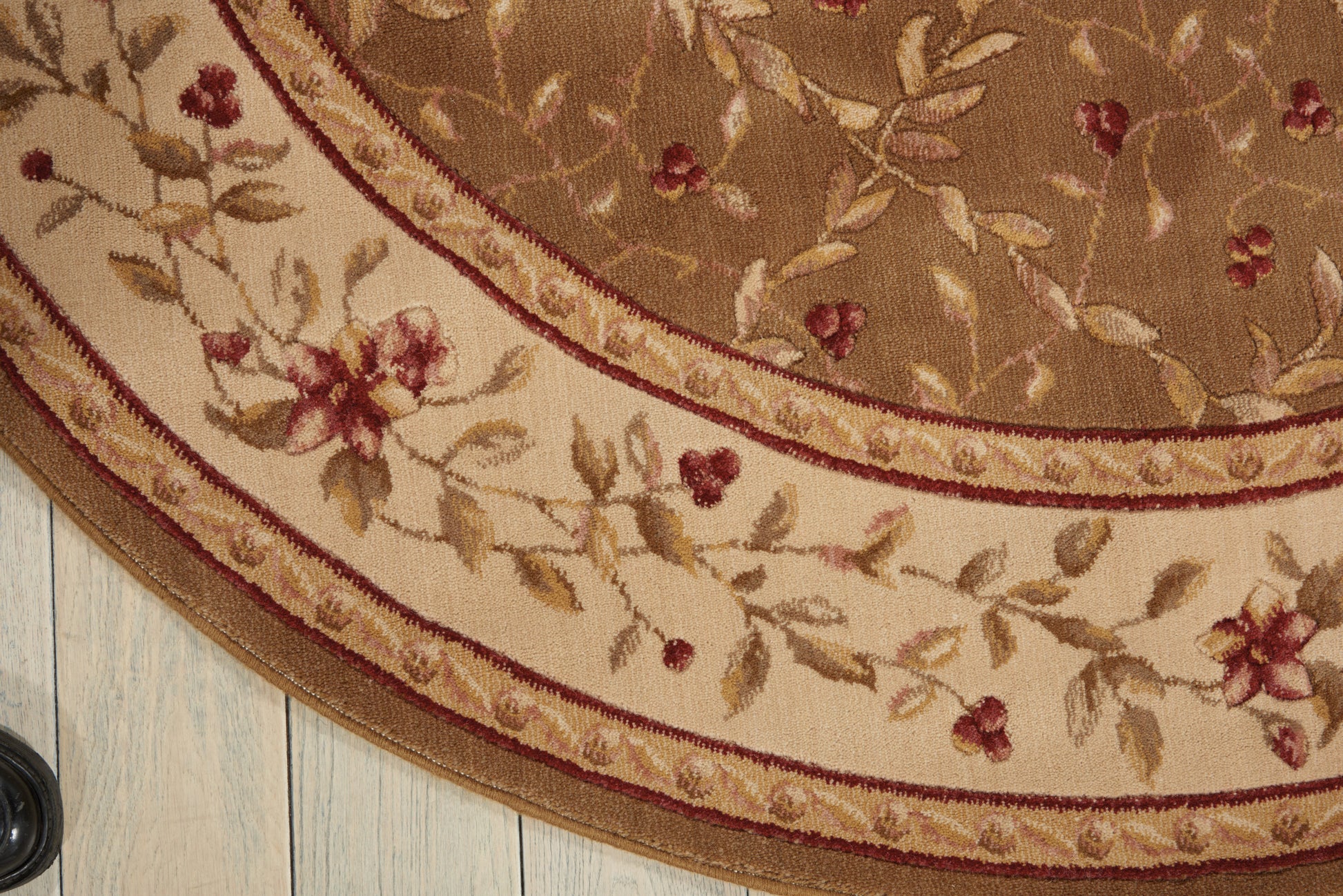 Nourison Home Ashton House  Olive  Traditional