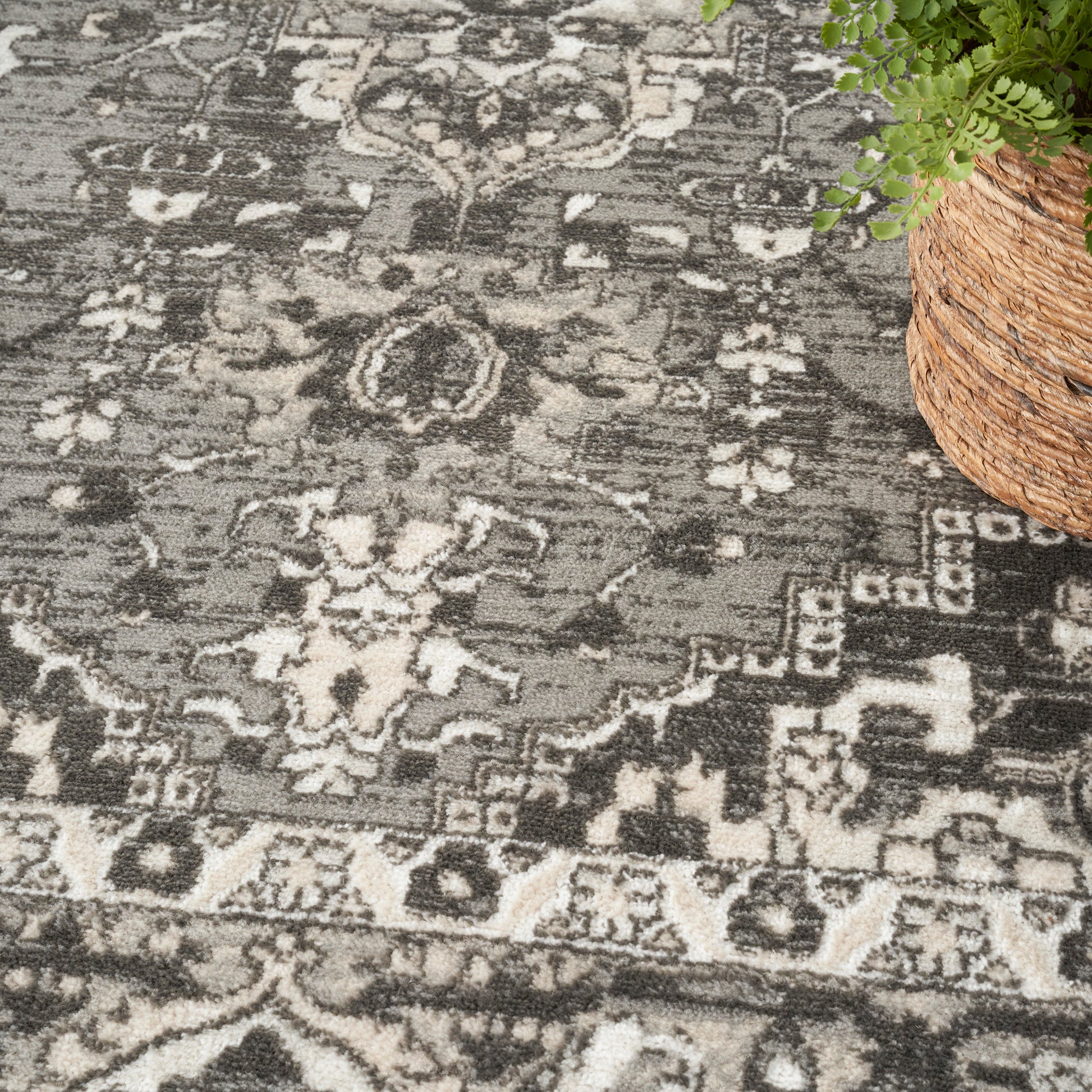 Nourison Home Quarry  Grey  Transitional