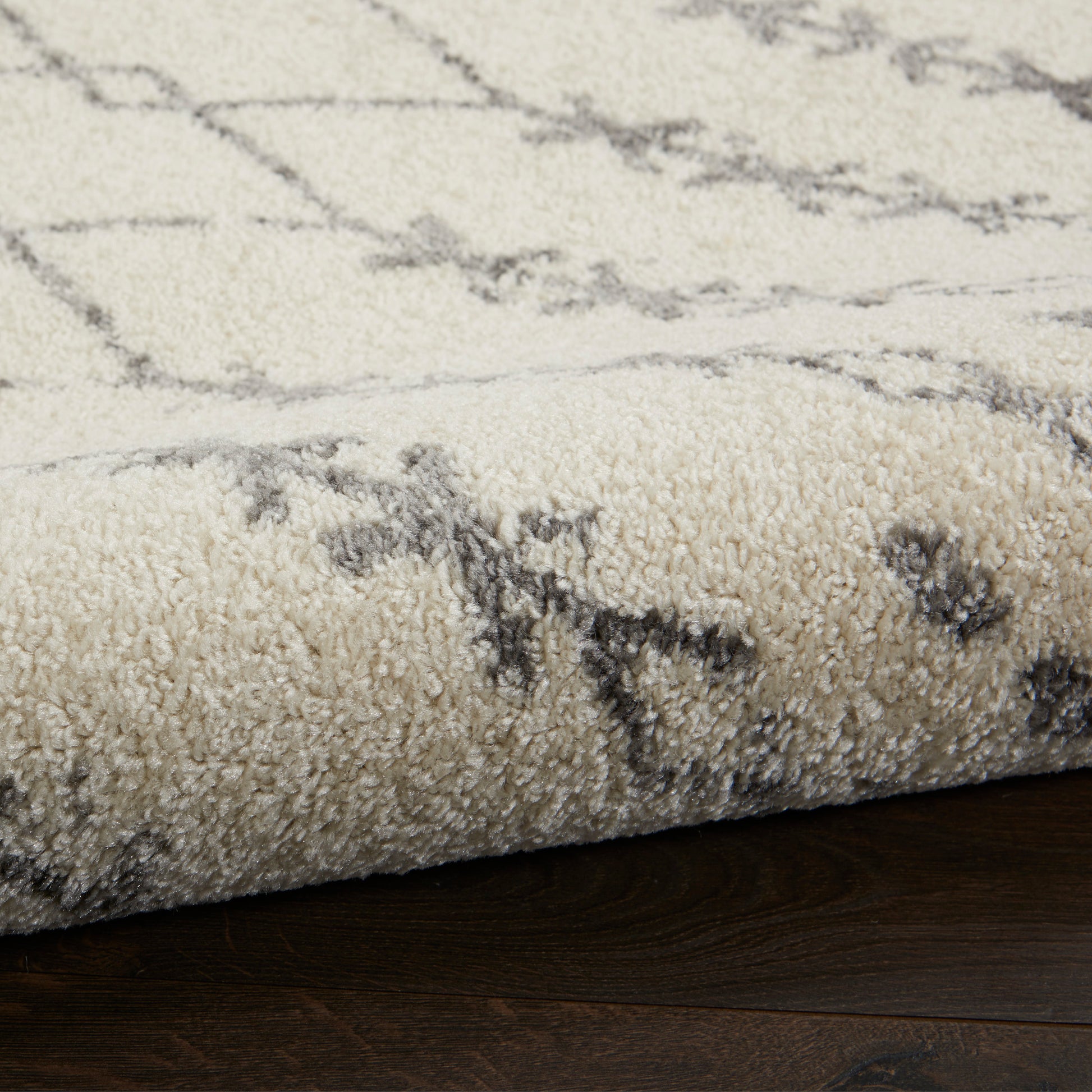 Nourison Home Passion  Ivory Grey  Transitional