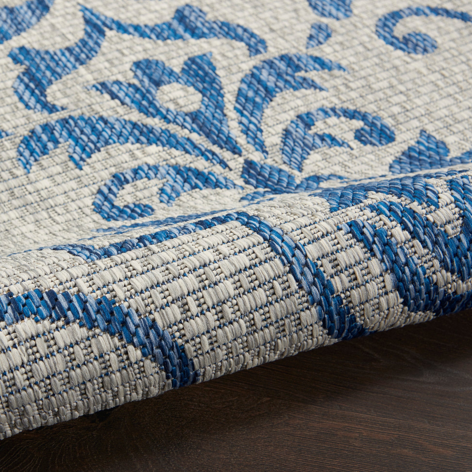 Nourison Home Country Side  Ivory Blue  Transitional
