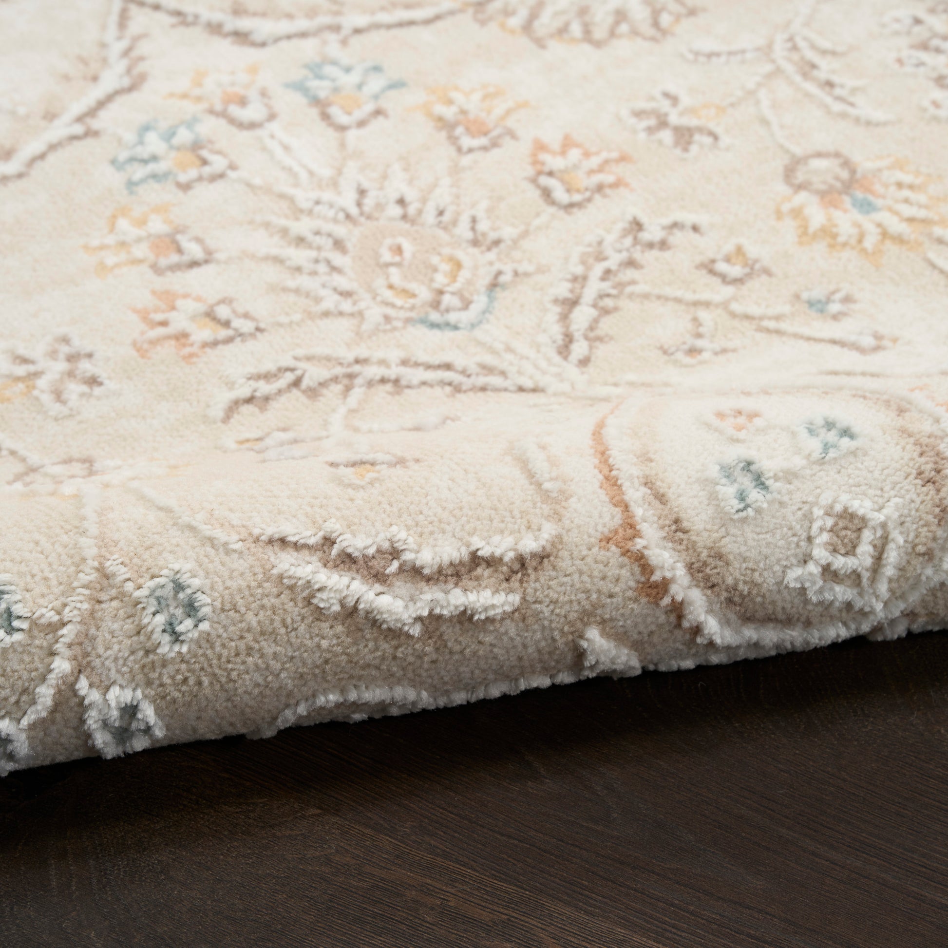 Nourison Home Isla  Ivory  Traditional
