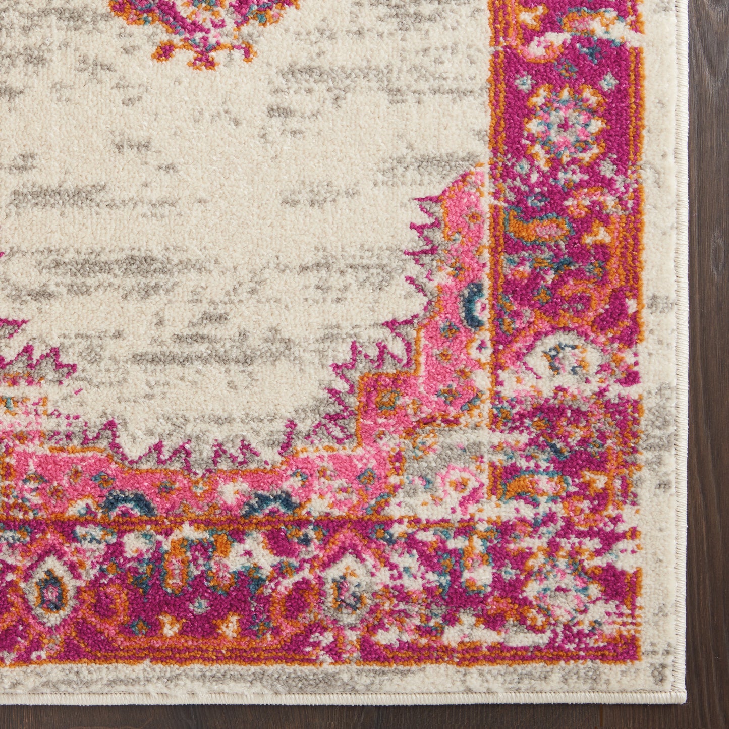 Nourison Home Passion  Ivory Fuchsia  Transitional