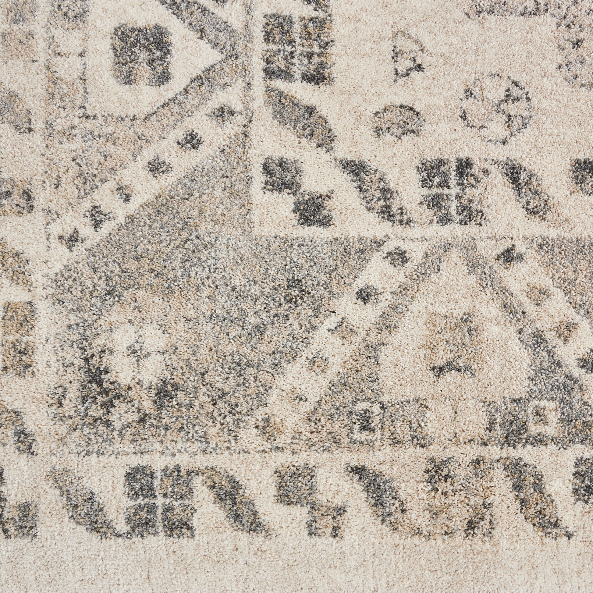 Nourison Home Fusion  Cream Grey  Transitional