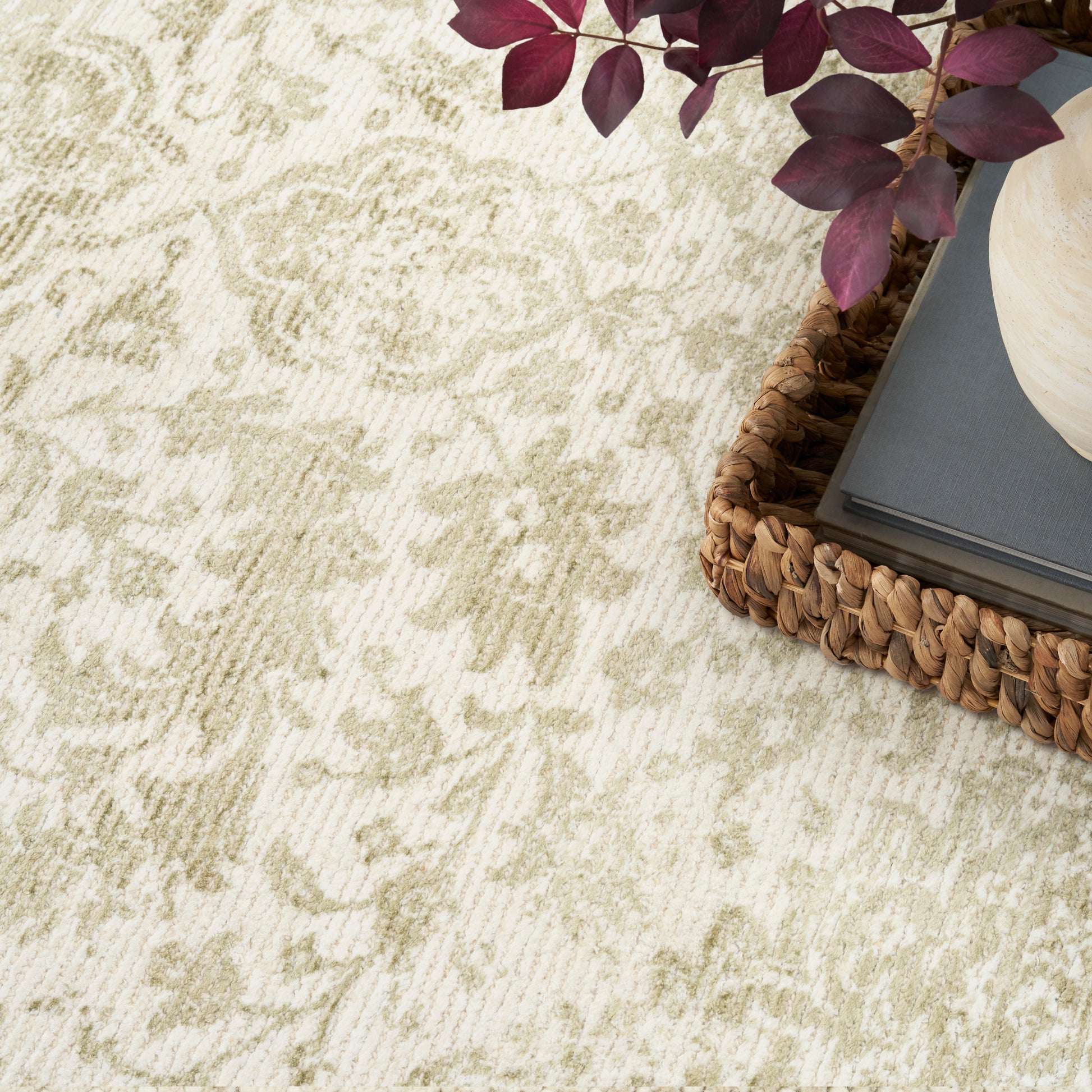 Nourison Home Azalea  Ivory Sage  Traditional