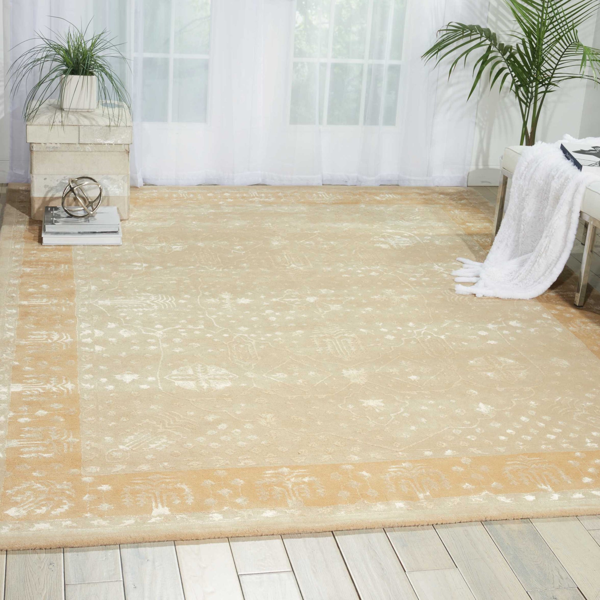 Nourison Home Symphony  Gold Oak  Traditional