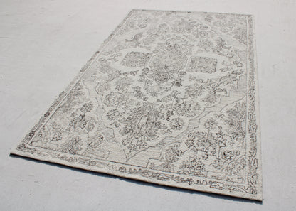 Dynamic Rugs Legend  Ivory Natural  Traditional