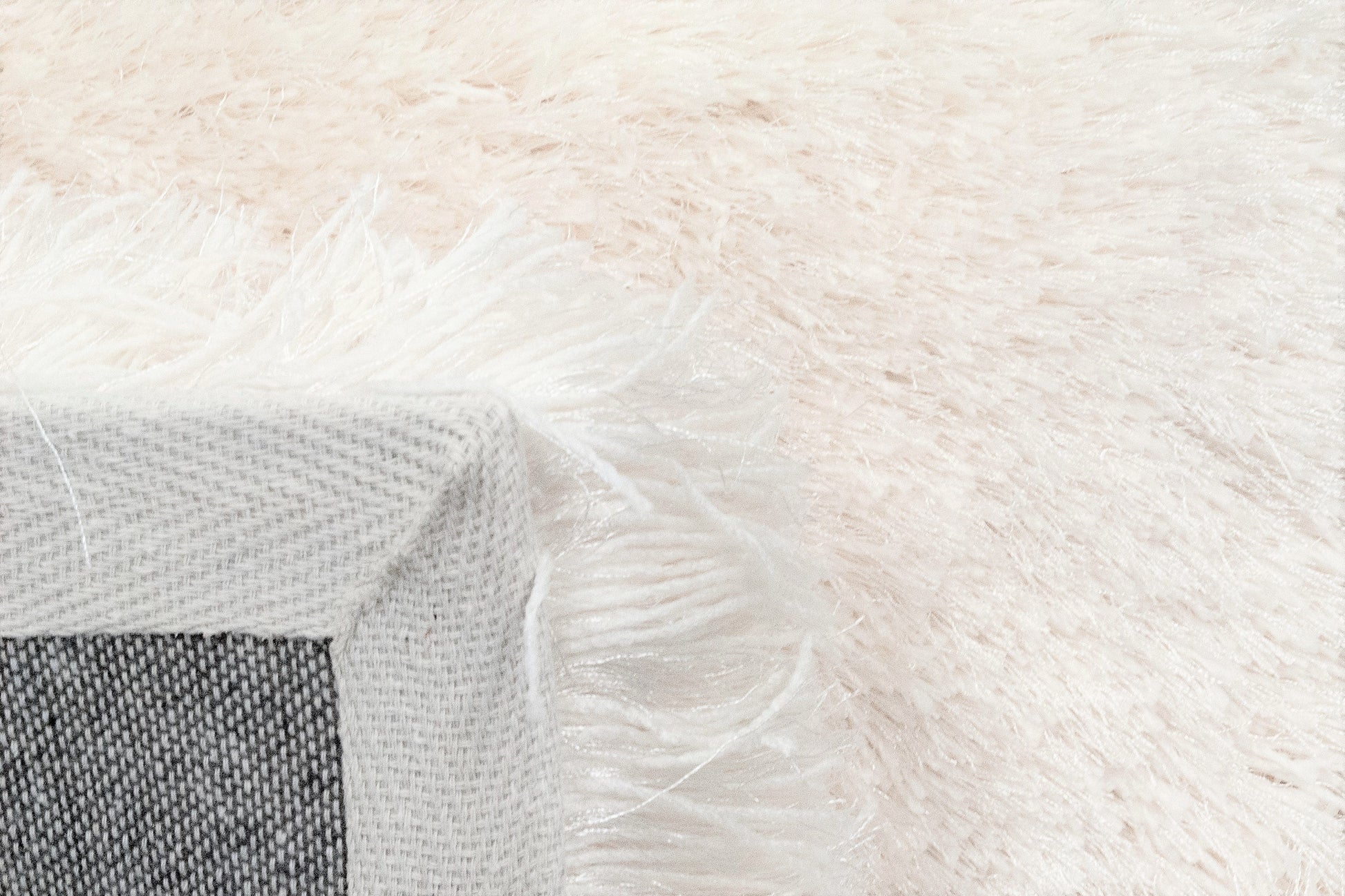 Dynamic Rugs Luxe  Ivory  Solid