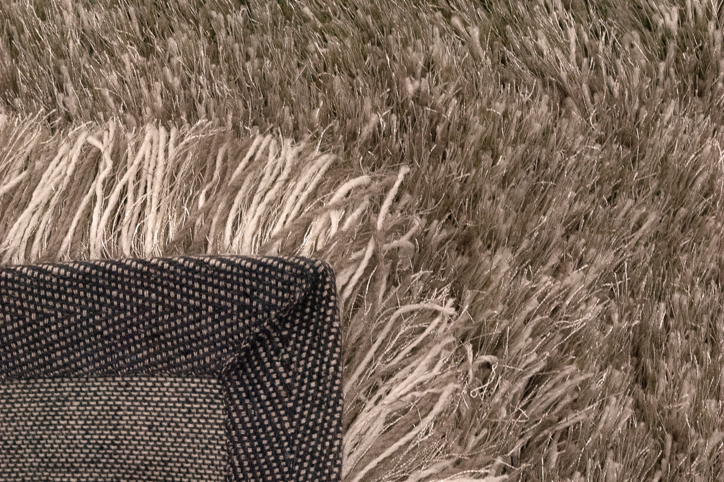 Dynamic Rugs Luxe  Stone  Solid