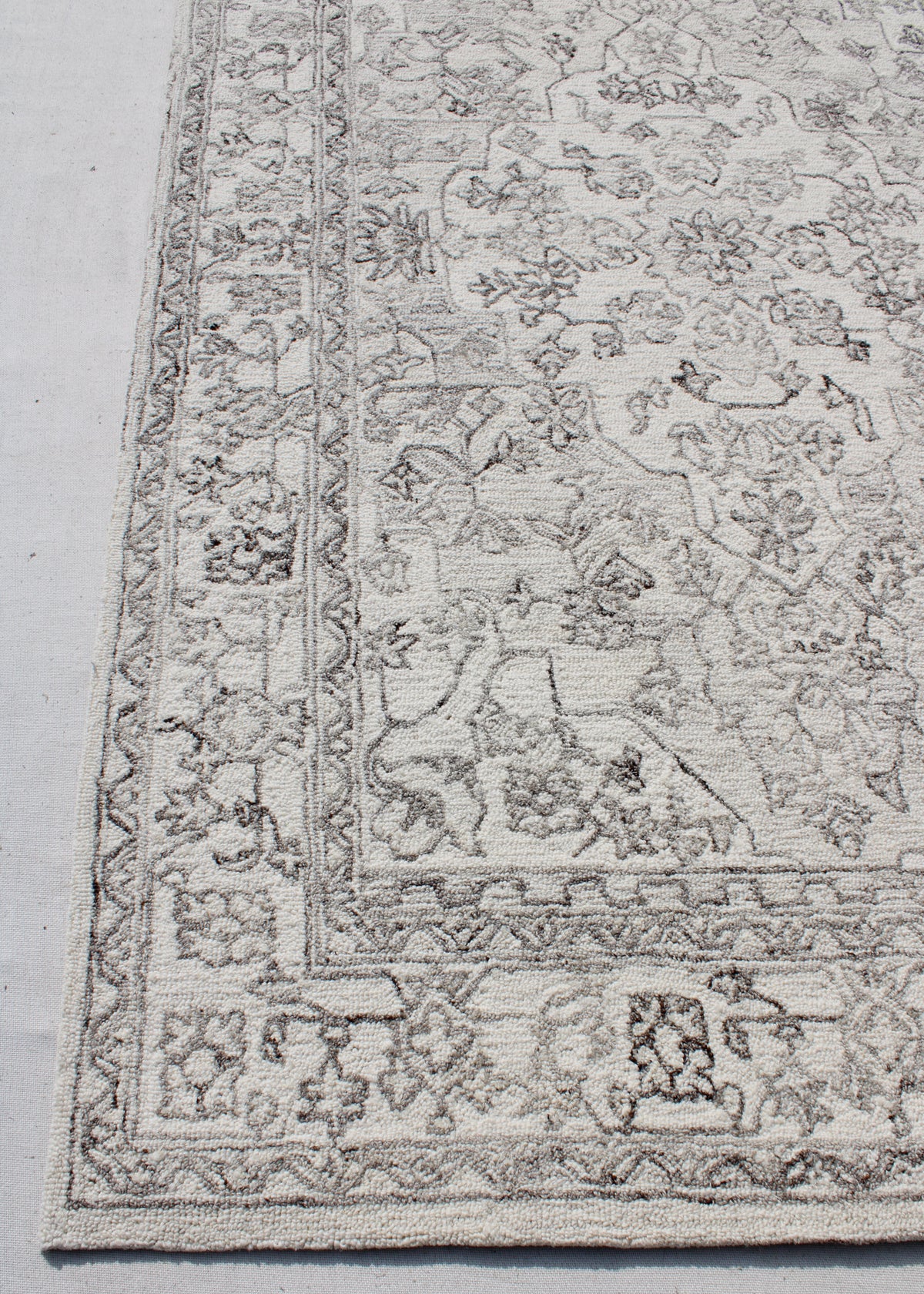 Dynamic Rugs Legend Dynamic Rugs Legend 7486 Ivory Natural Traditional Handmade Rug ...