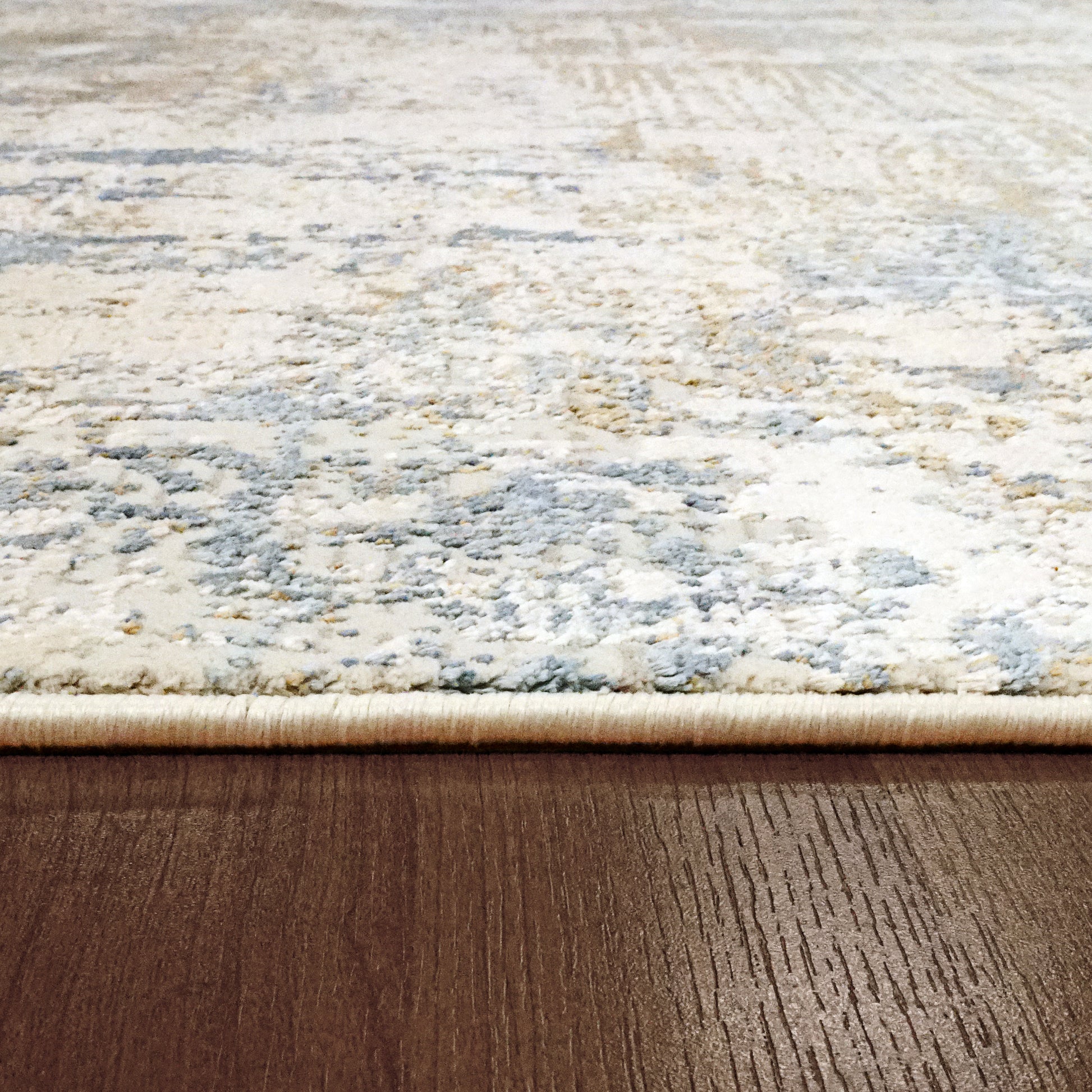 Dynamic Rugs Quartz  Ivory Blue  Transitional