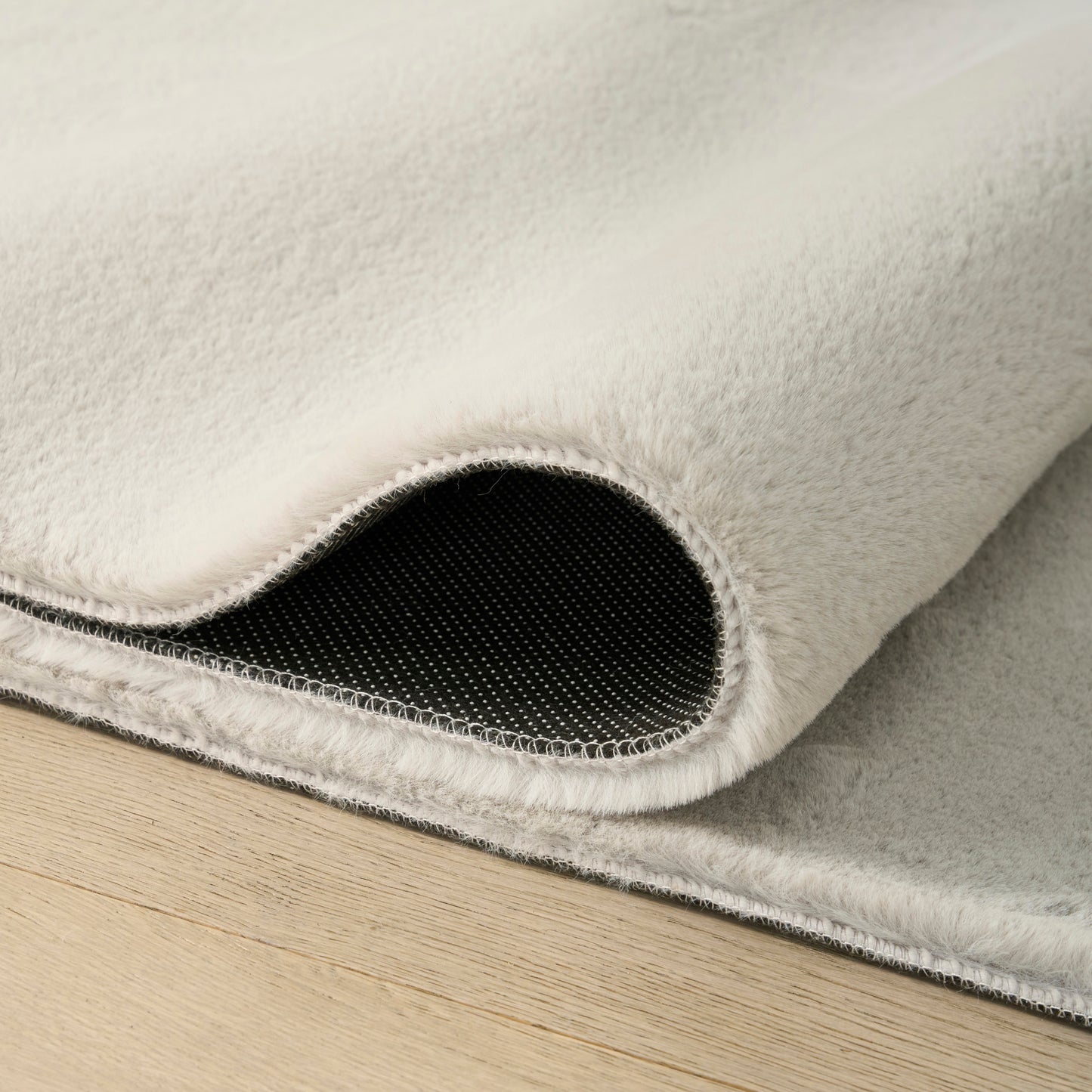 Nourison Home Soft Plush Rabbit Fur  Silver  Contemporary