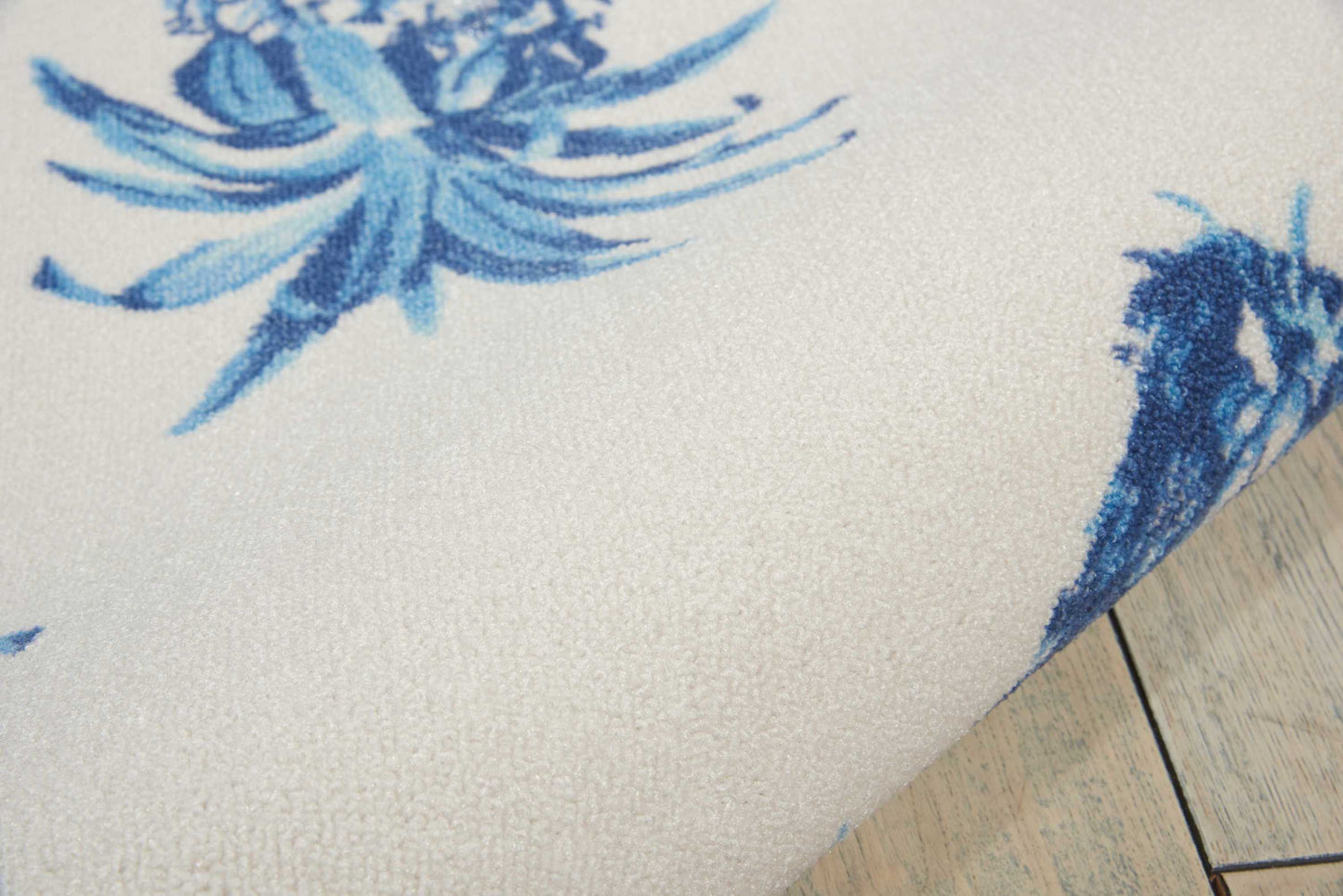 Waverly Sun N Shade  Ivory  Contemporary