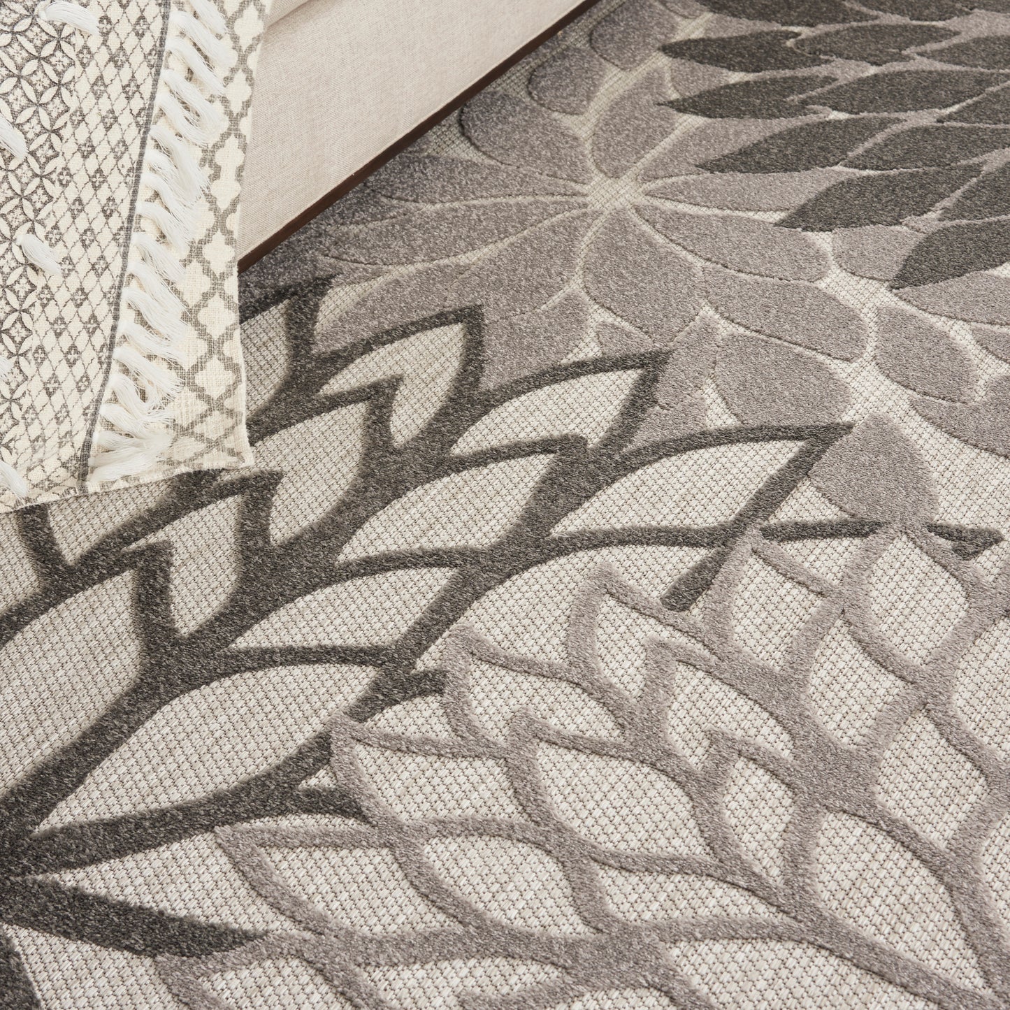 Nourison Home Aloha  Silver Grey  Contemporary