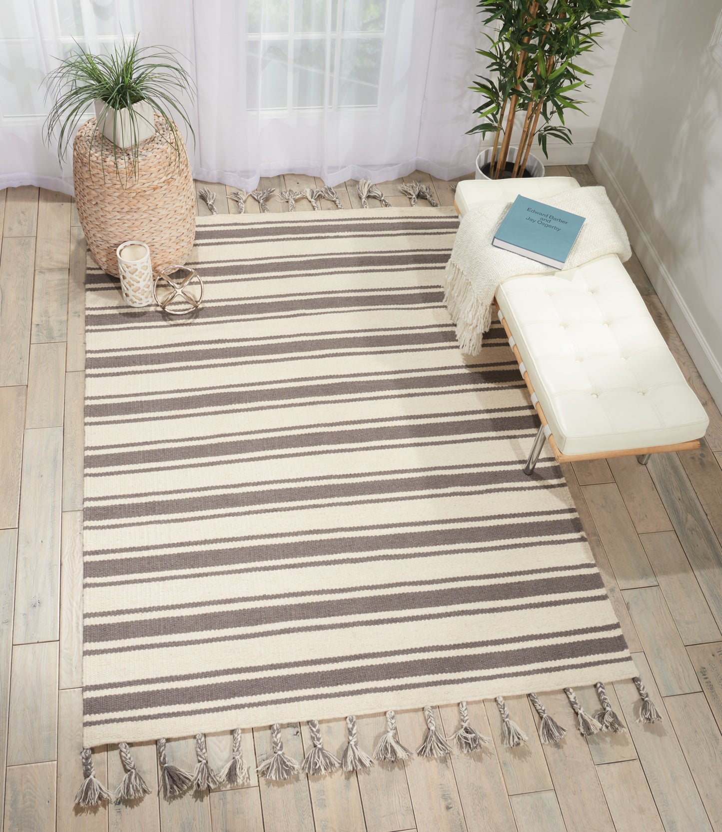 Nourison Home Rio Vista  Ivory Grey  Contemporary