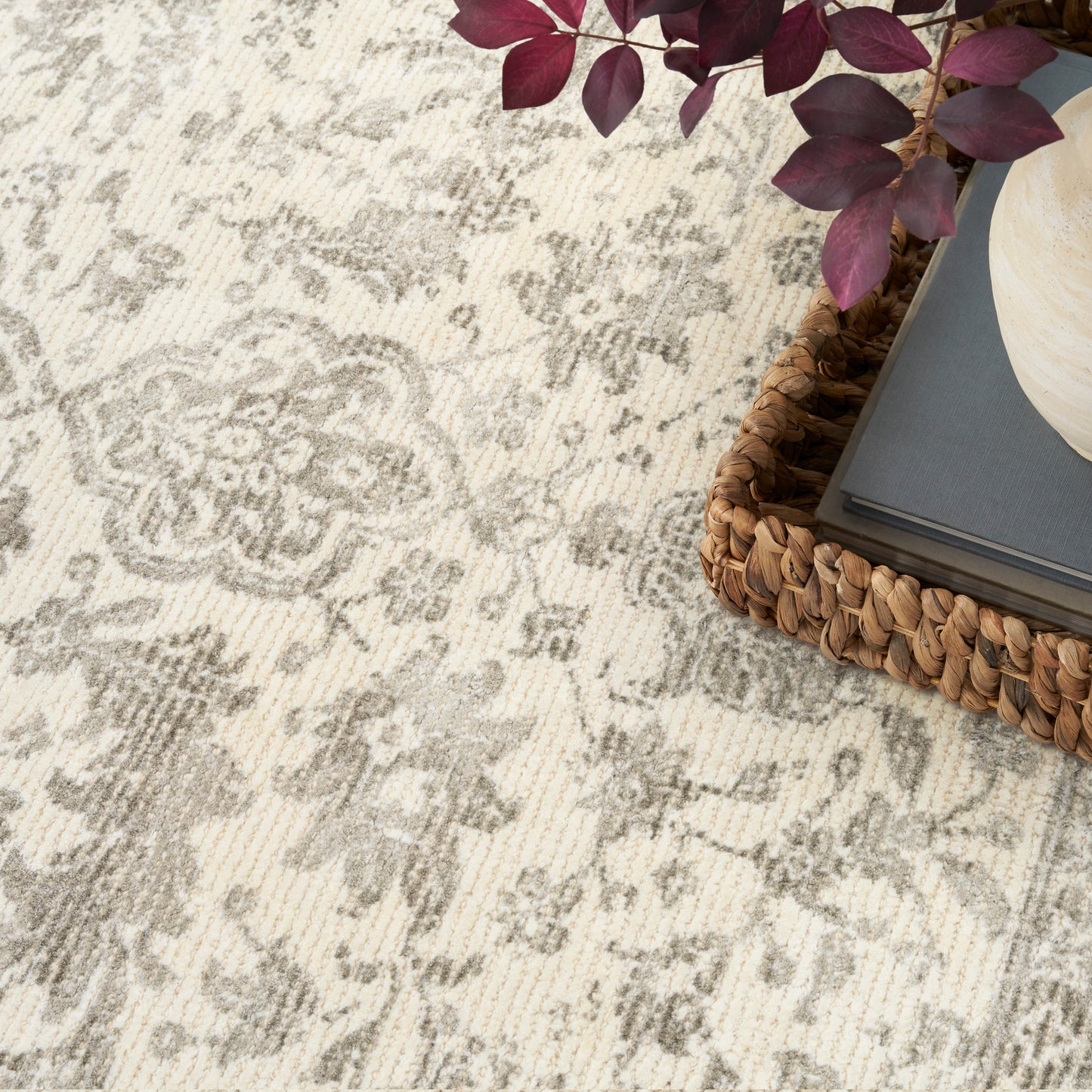 Nourison Home Azalea  Ivory Grey  Traditional