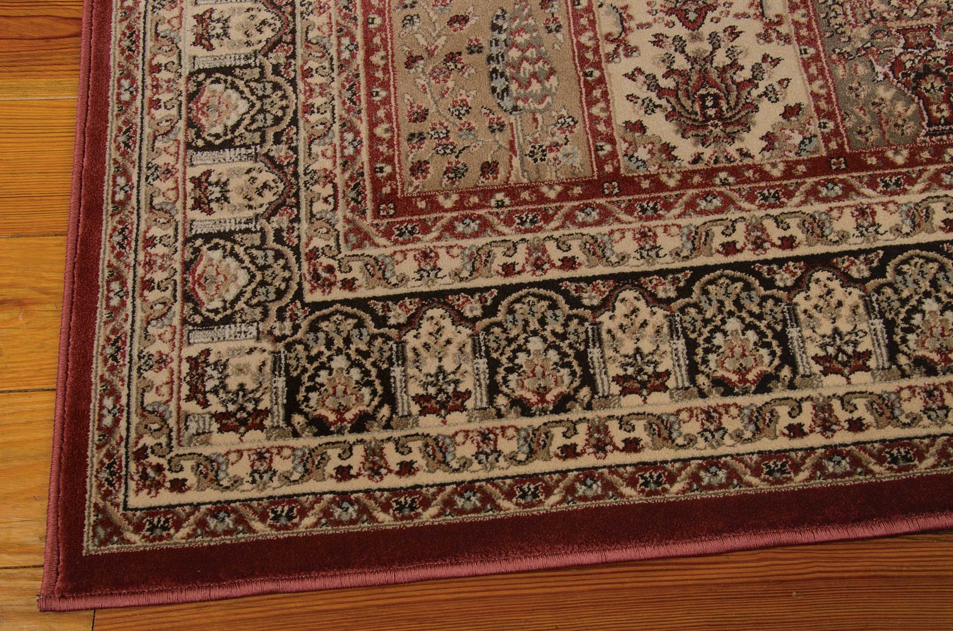 Nourison Home Ararat  Burgundy  Traditional