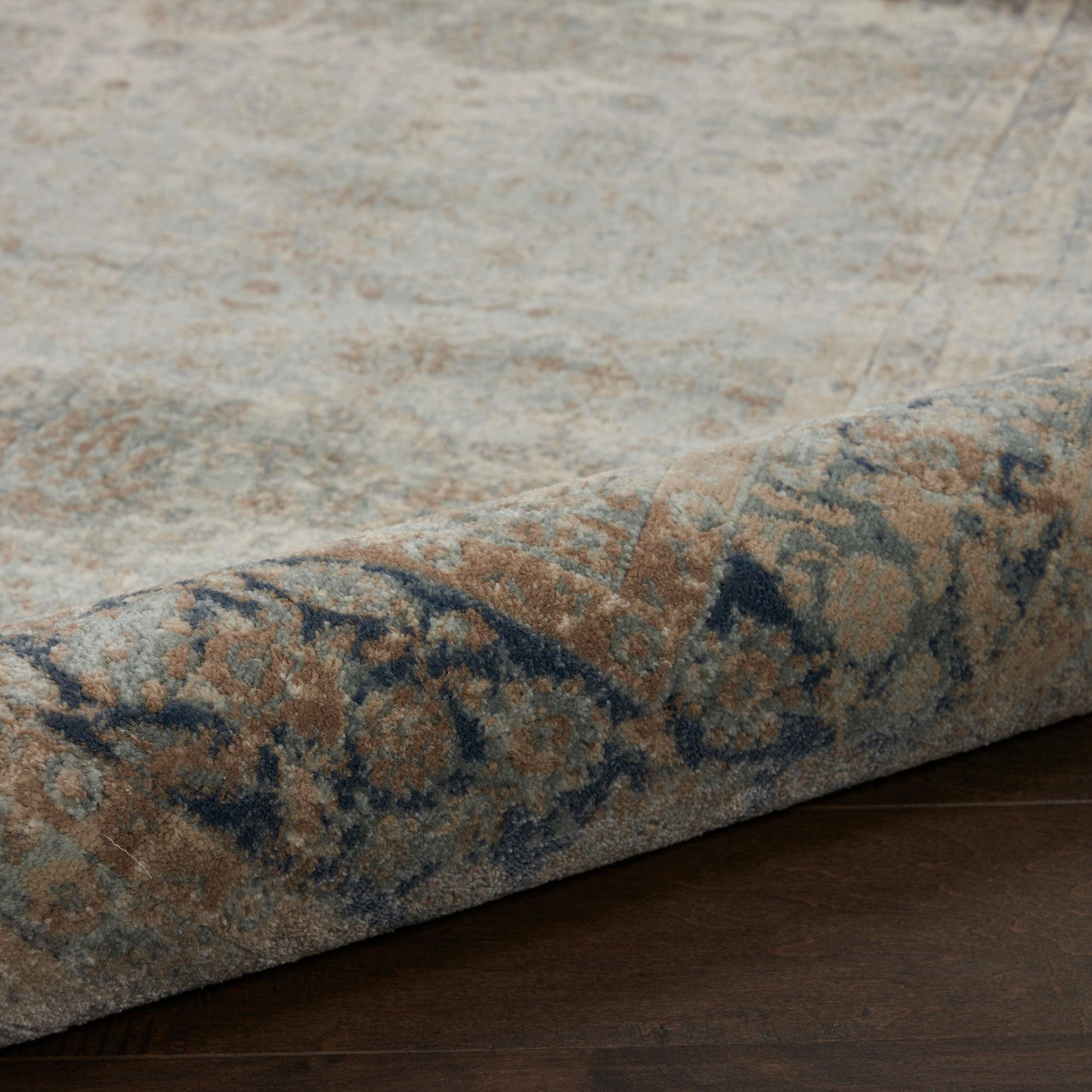 Nourison Home Malta  Cloud  Traditional