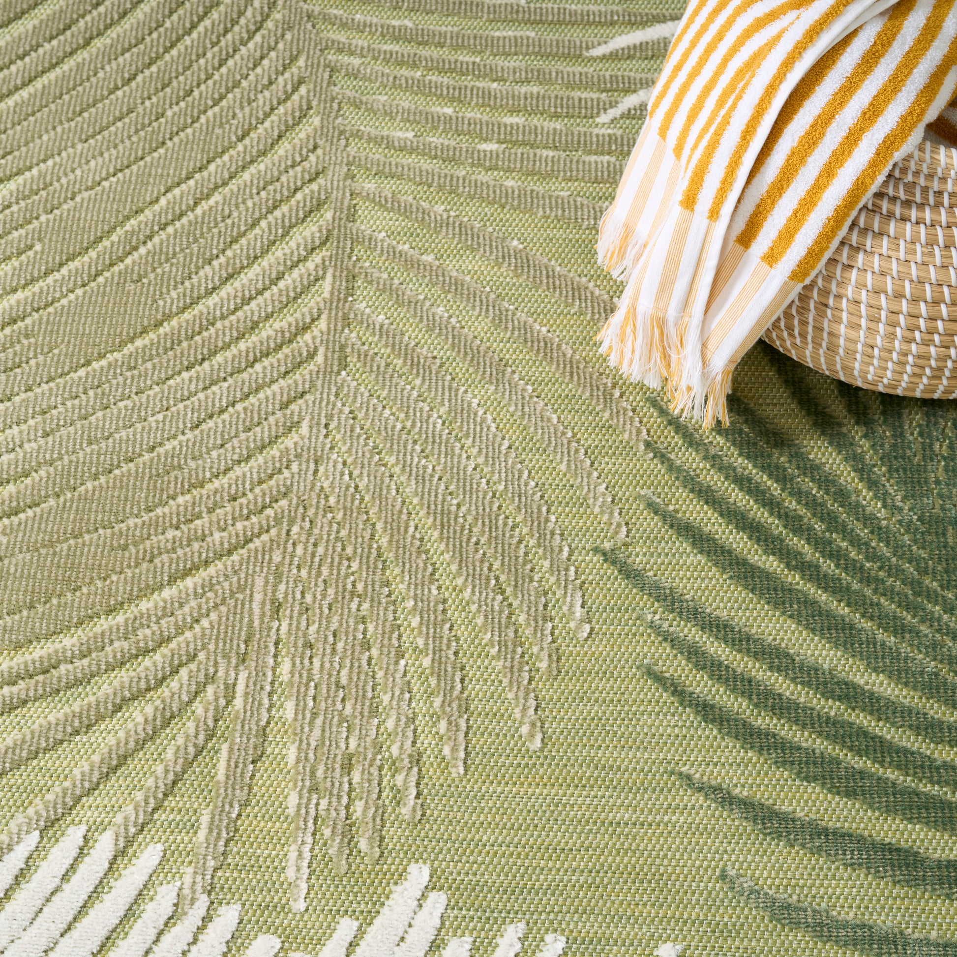 Nourison Home Suncoast  Green  Contemporary