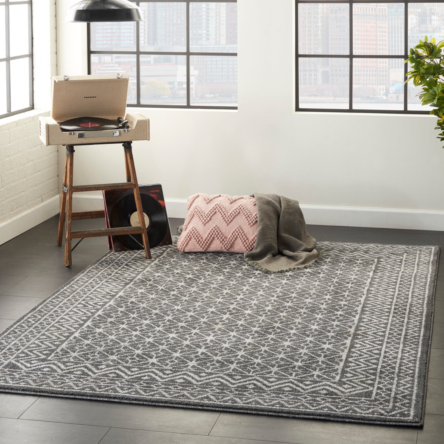 Nourison Home Palermo  Charcoal Silver  Contemporary