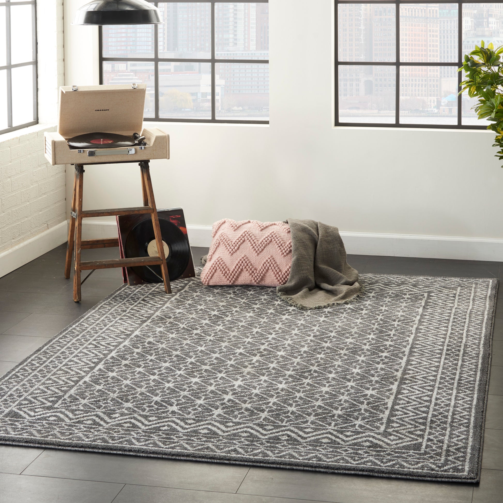 Nourison Home Palermo  Charcoal Silver  Contemporary