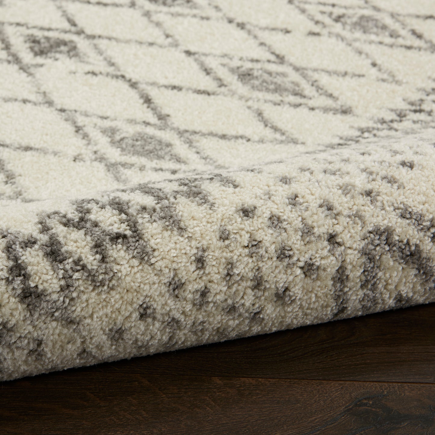 Nourison Home Passion  Ivory Grey  Transitional