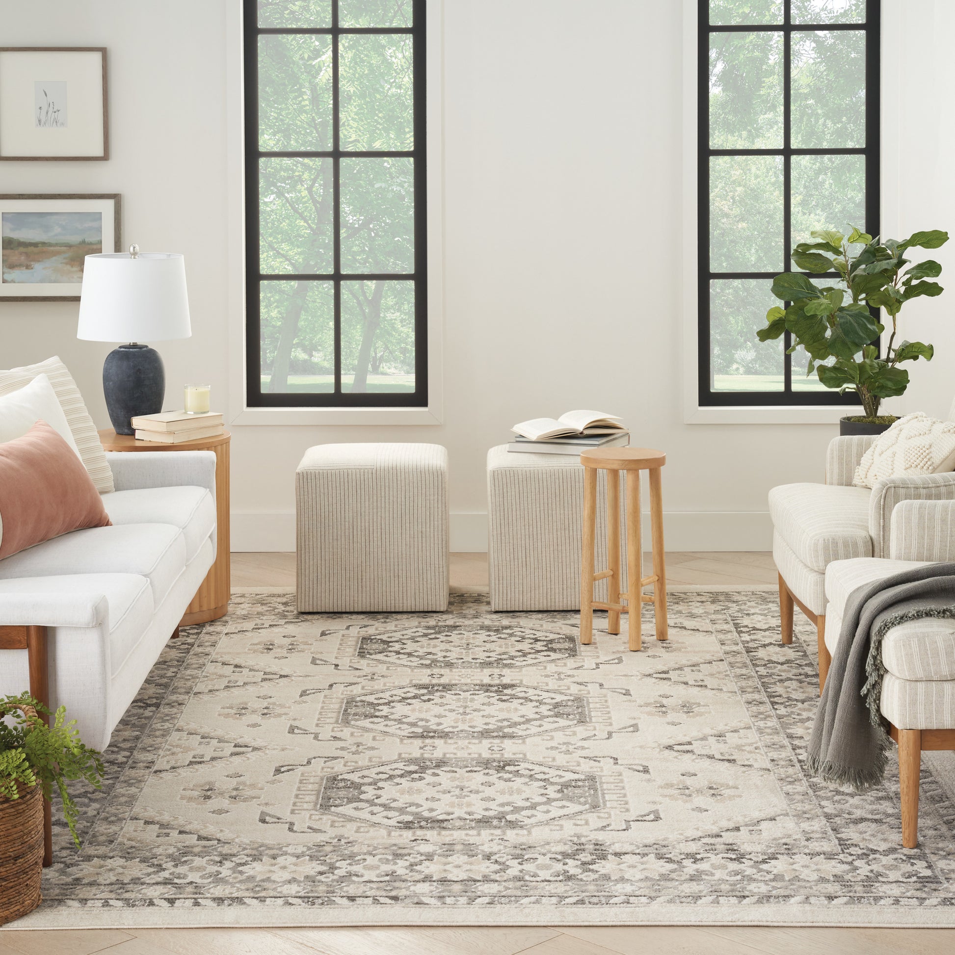 Nourison Home Serenity Home  Ivory Grey  Traditional