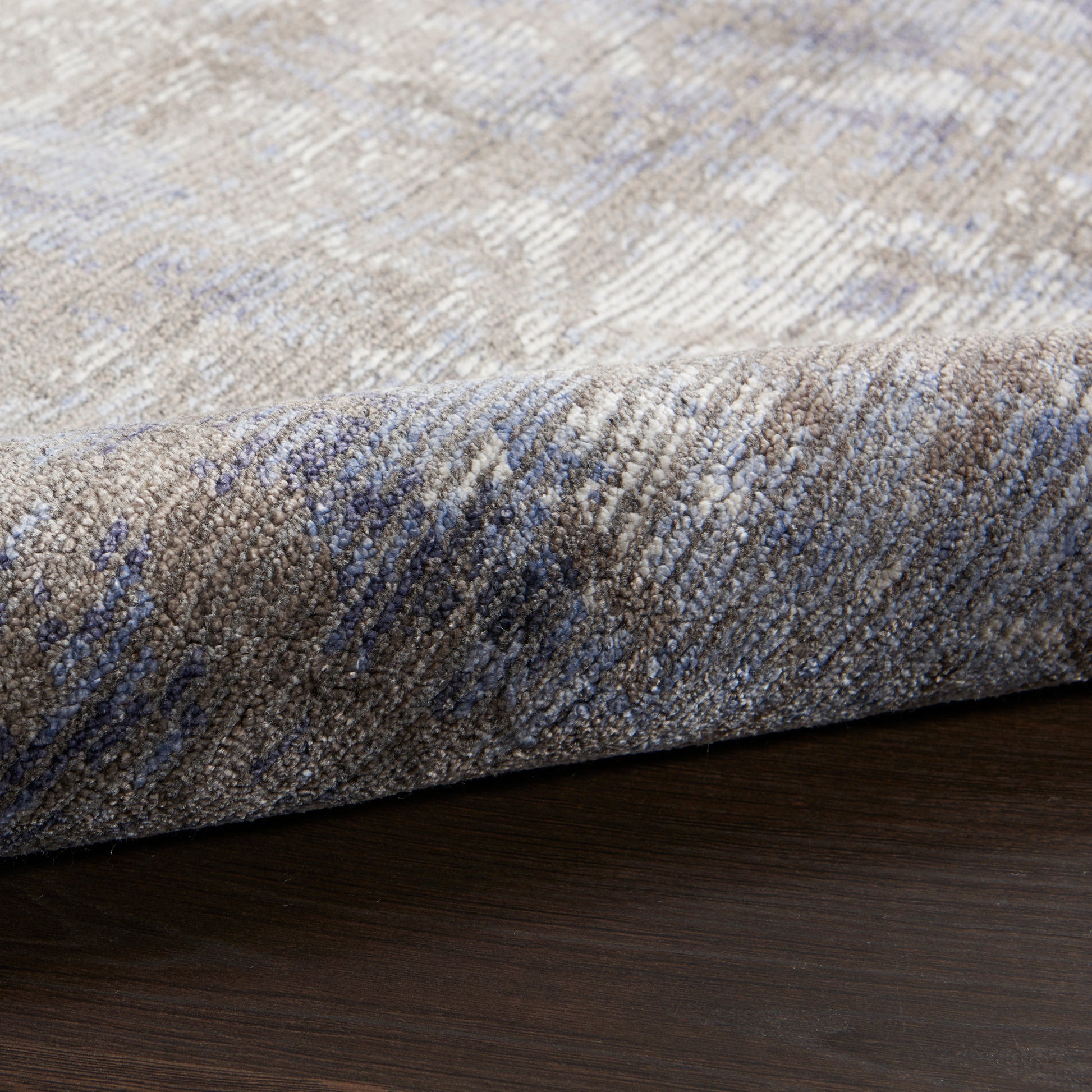 Nourison Home Lucent  Dove  Transitional