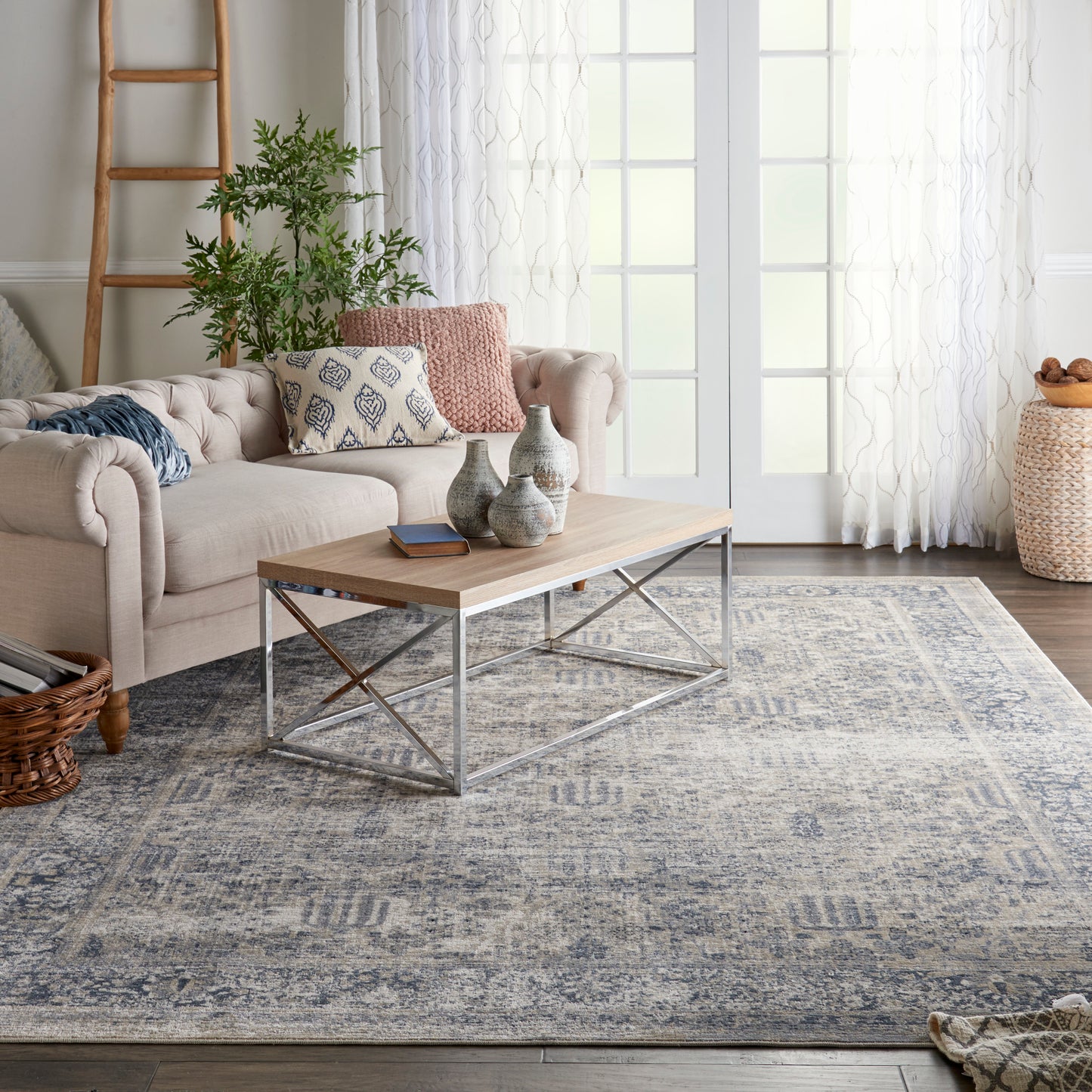 Nourison Home Malta  Ivory Blue  Traditional
