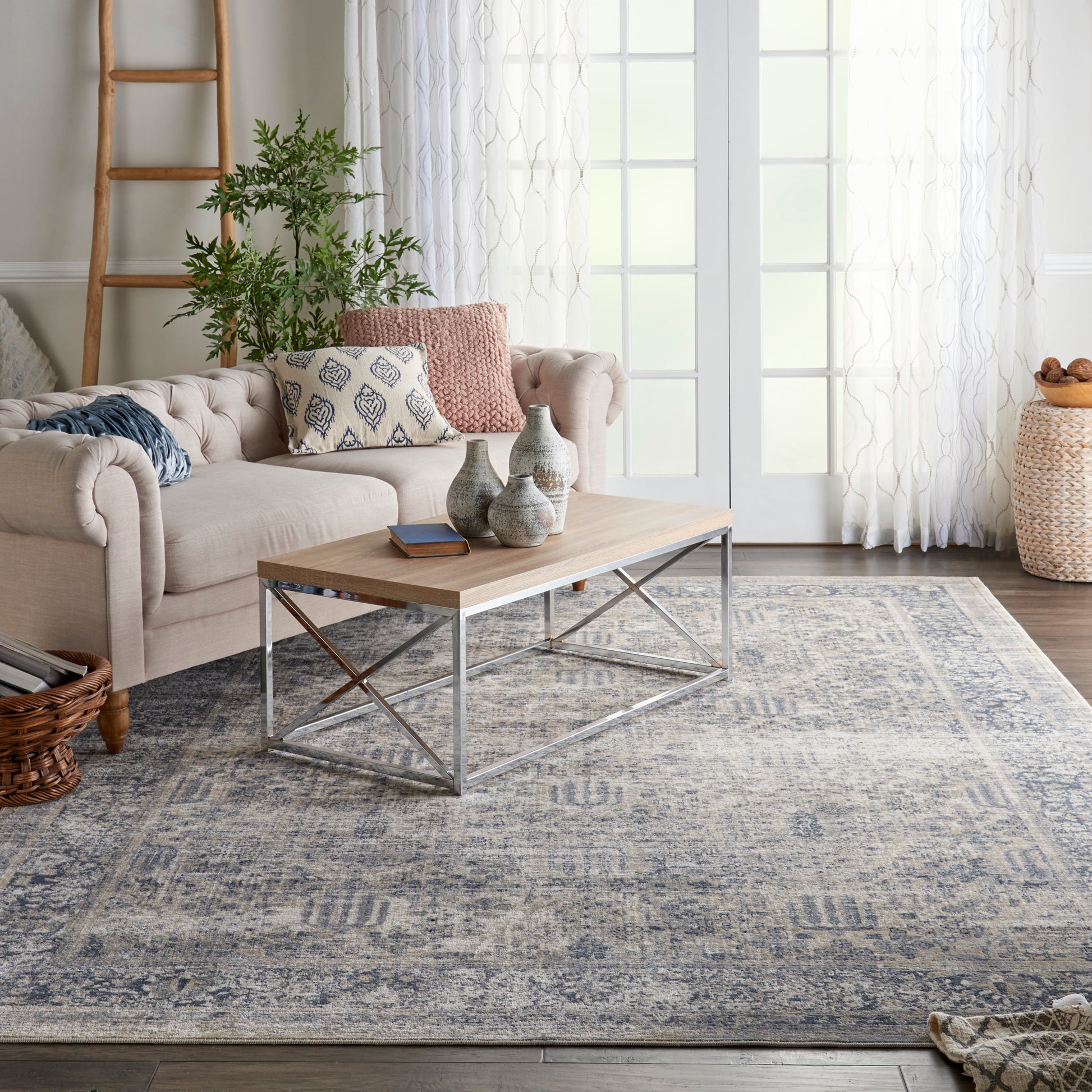 Nourison Home Malta  Ivory Blue  Traditional