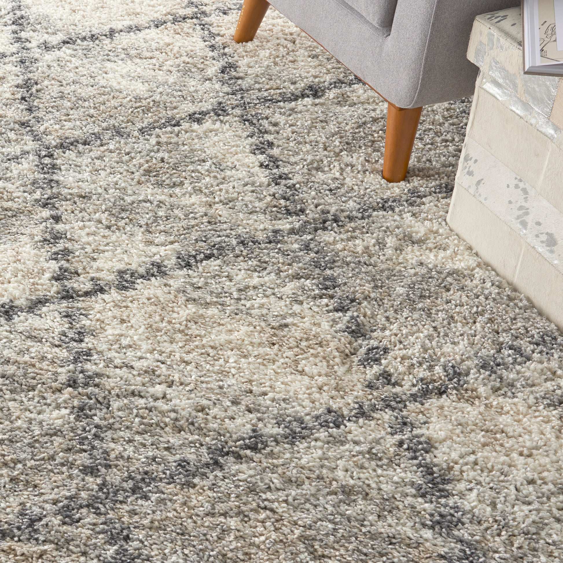 Nourison Home Oslo Shag  Ivory Grey  Contemporary