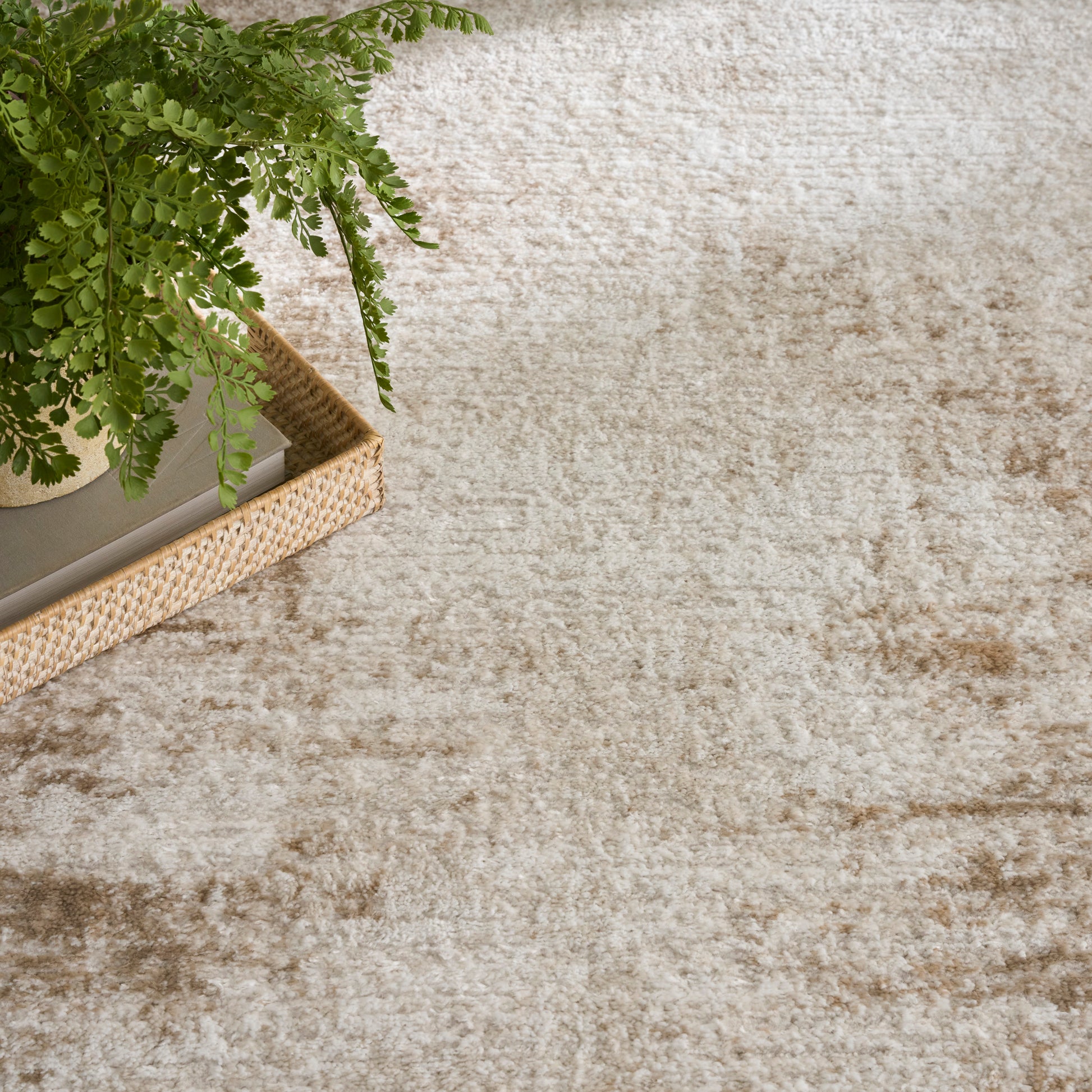 Nourison Home Dekor  Ivory Taupe  Contemporary