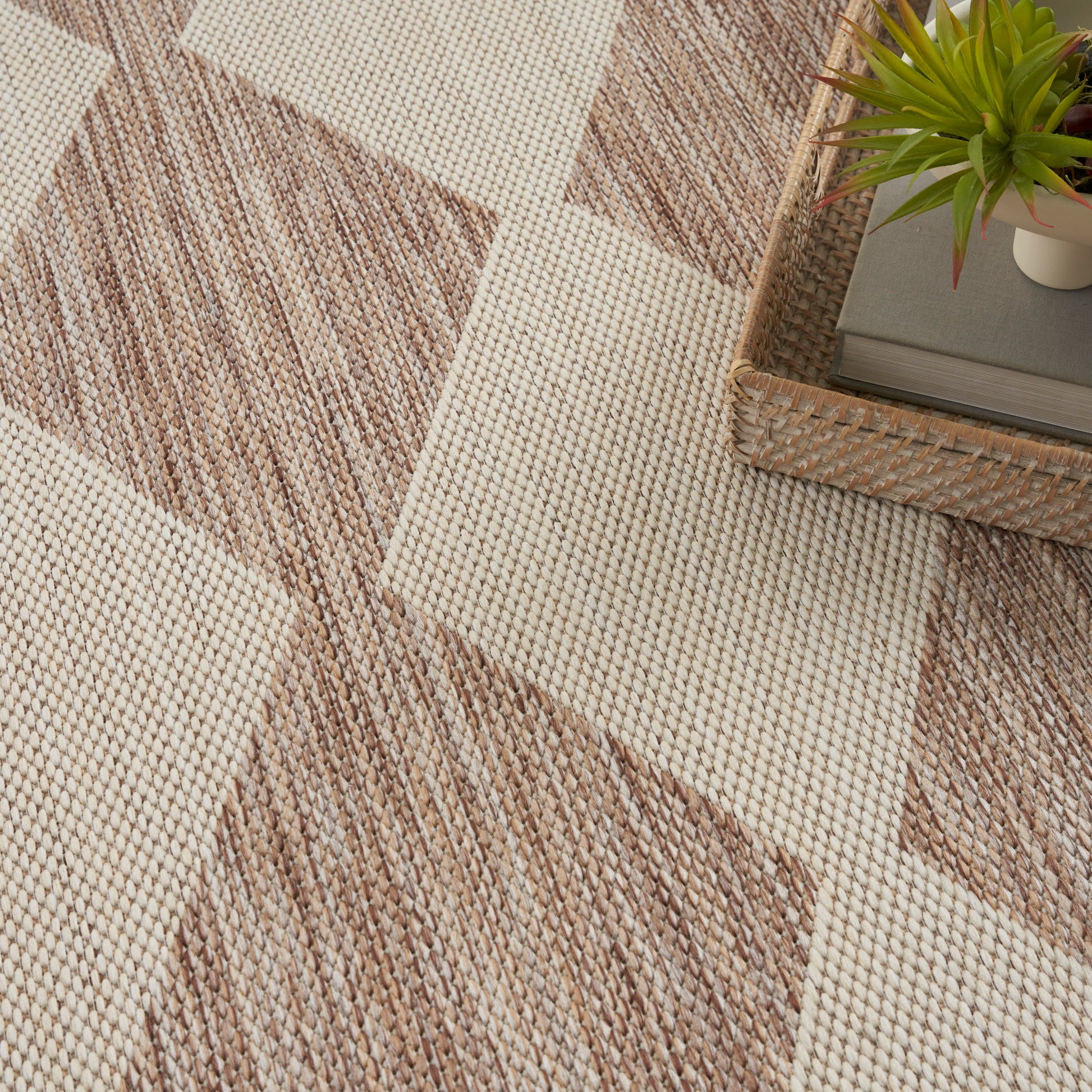 Nourison Home Positano  Beige  Contemporary